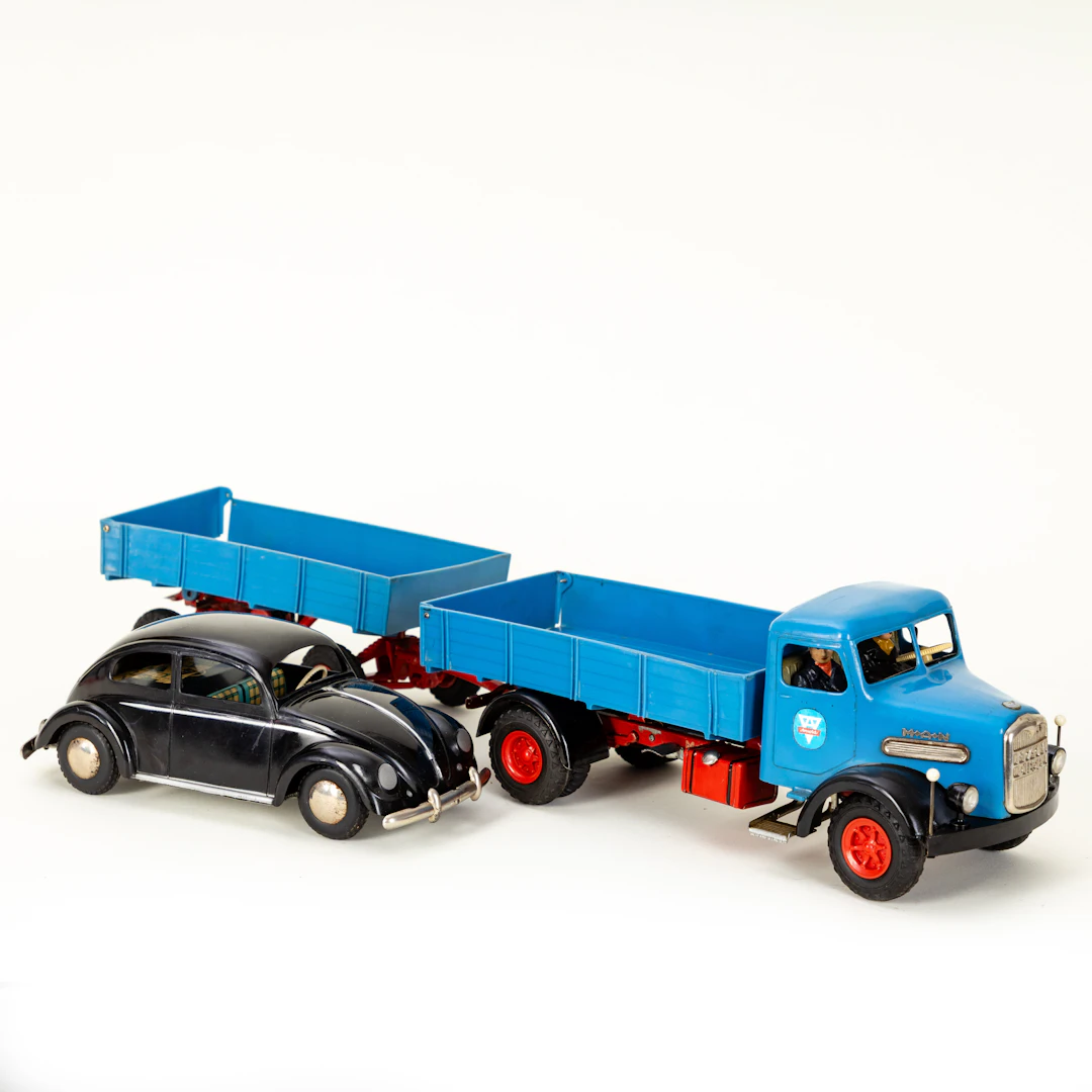 ARNOLD. MAN MARIRUS - DEUTZ LKW und VW-Käfer.