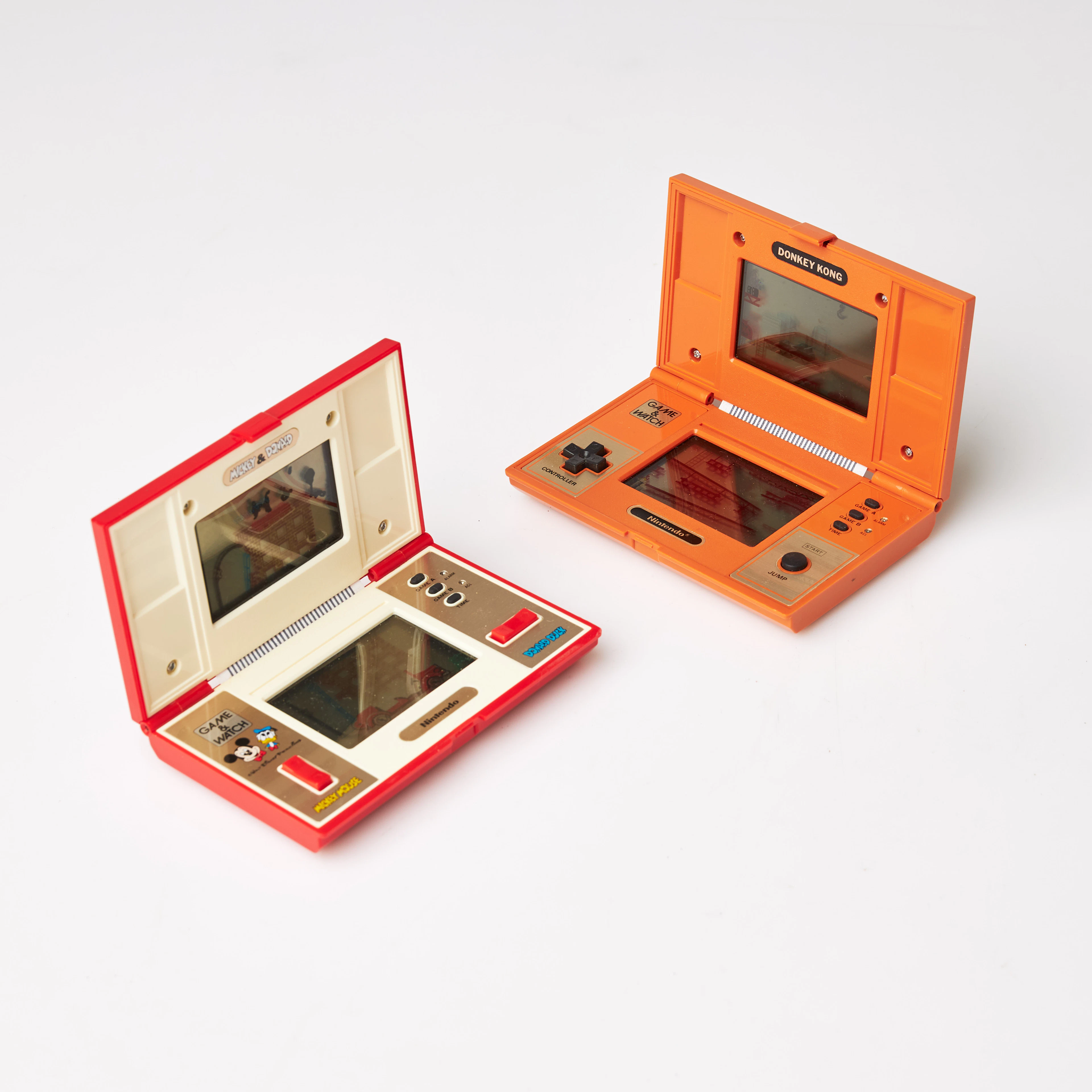 SPELKONSOLER, 2 st, Nintendo Game & Watch, Donkey Kong och Mickey & Donald.