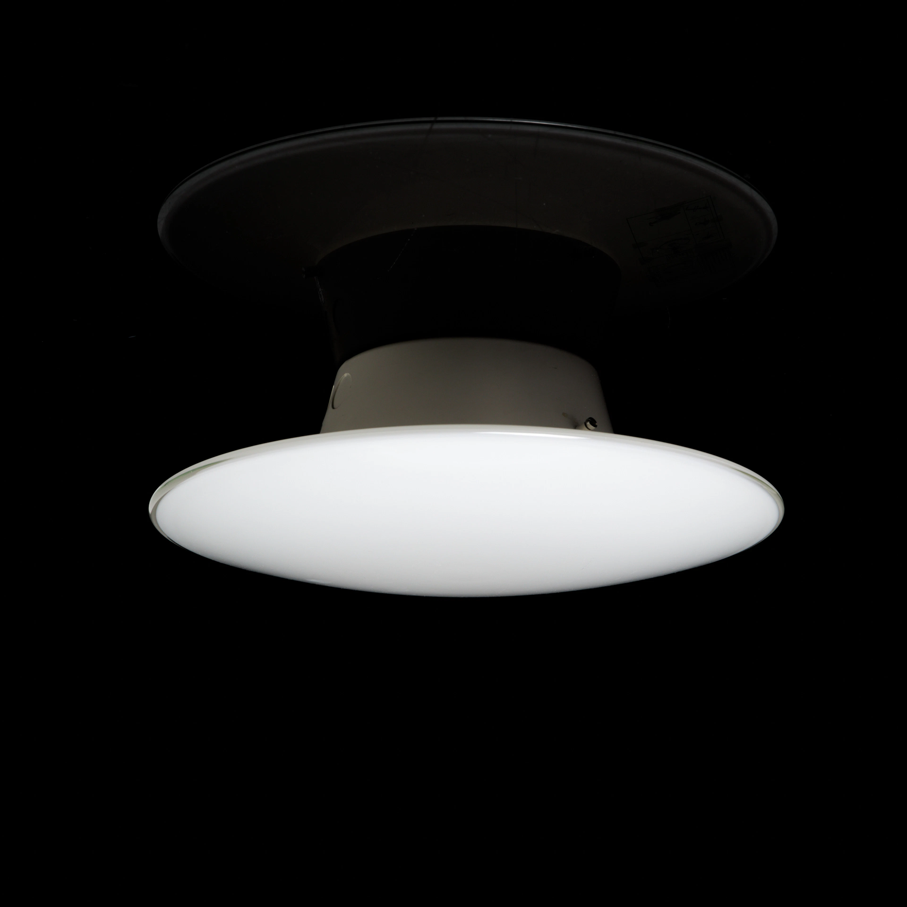 ARNE JACOBSEN. Vägg/takplafond, "AJ Eklipta", för Louis Poulsen, Danmark