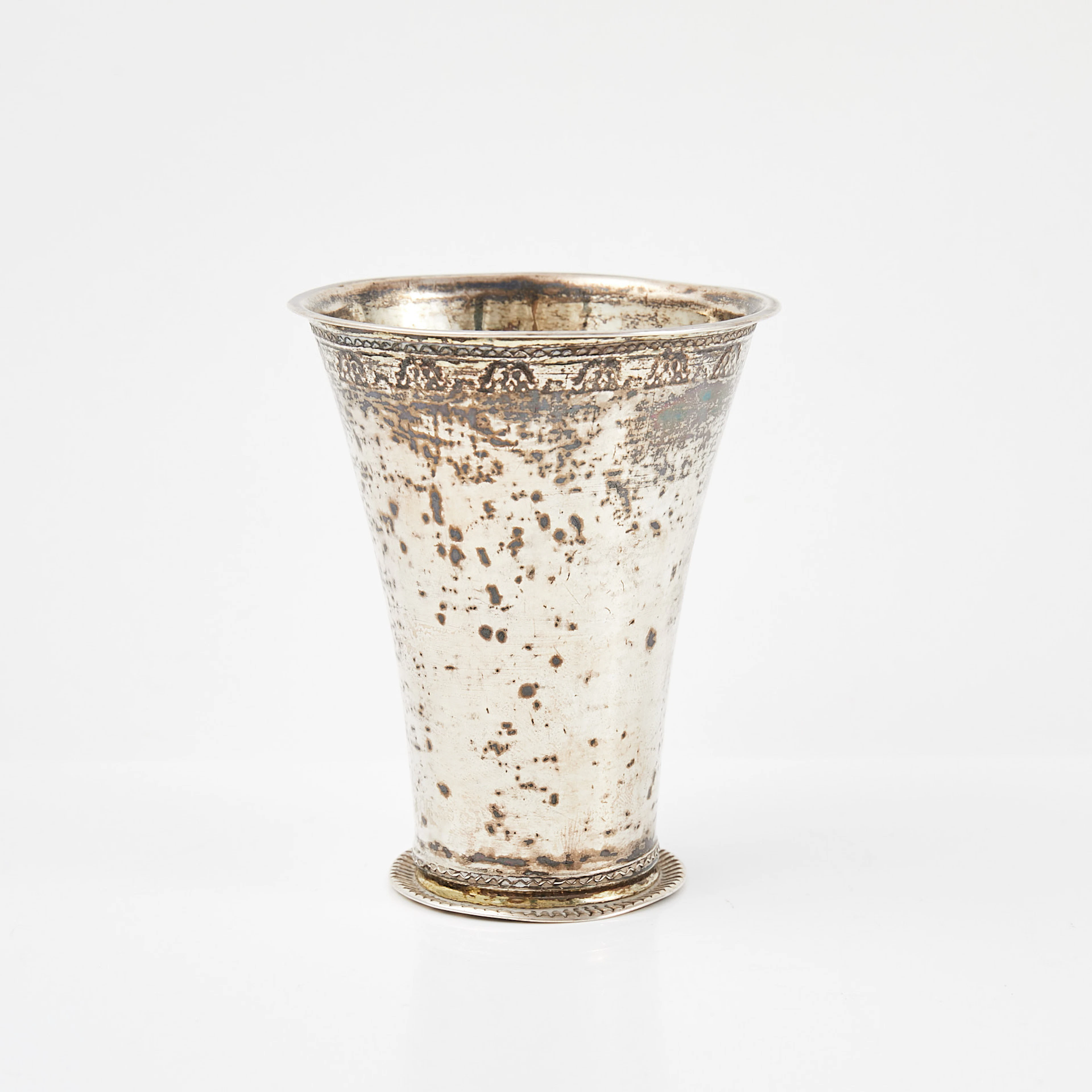 ILS ORSTEDT (verksam 1745-1769). Bägare, silver, invändigt förgylld
