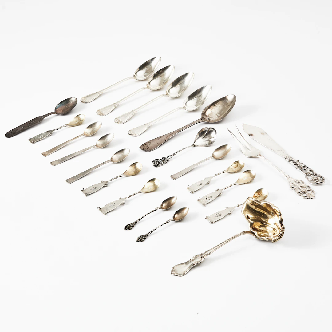 BESTICK, 22 delar, silver, 1900-tal, olika modeller.