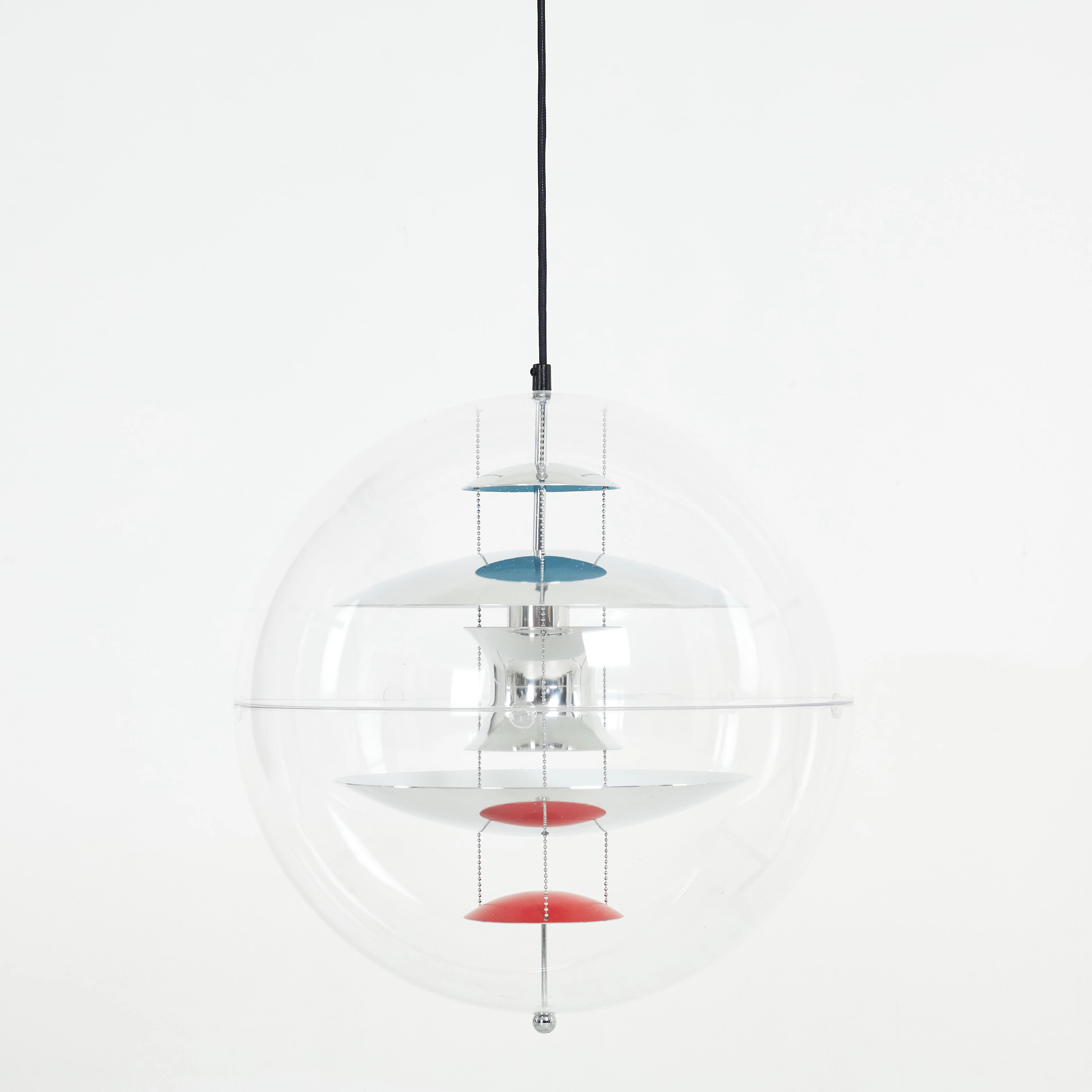 VERNER PANTON. TAKLAMPA, "VP-Globe", formgiven 1977, stomme i akryl