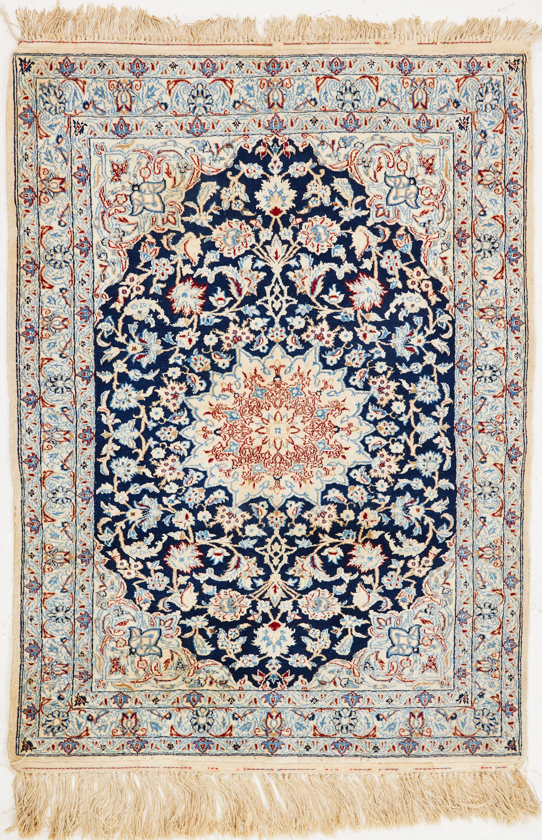 ORIENTMATTA. Persien, med silkesinslag, ca 112x80 cm.