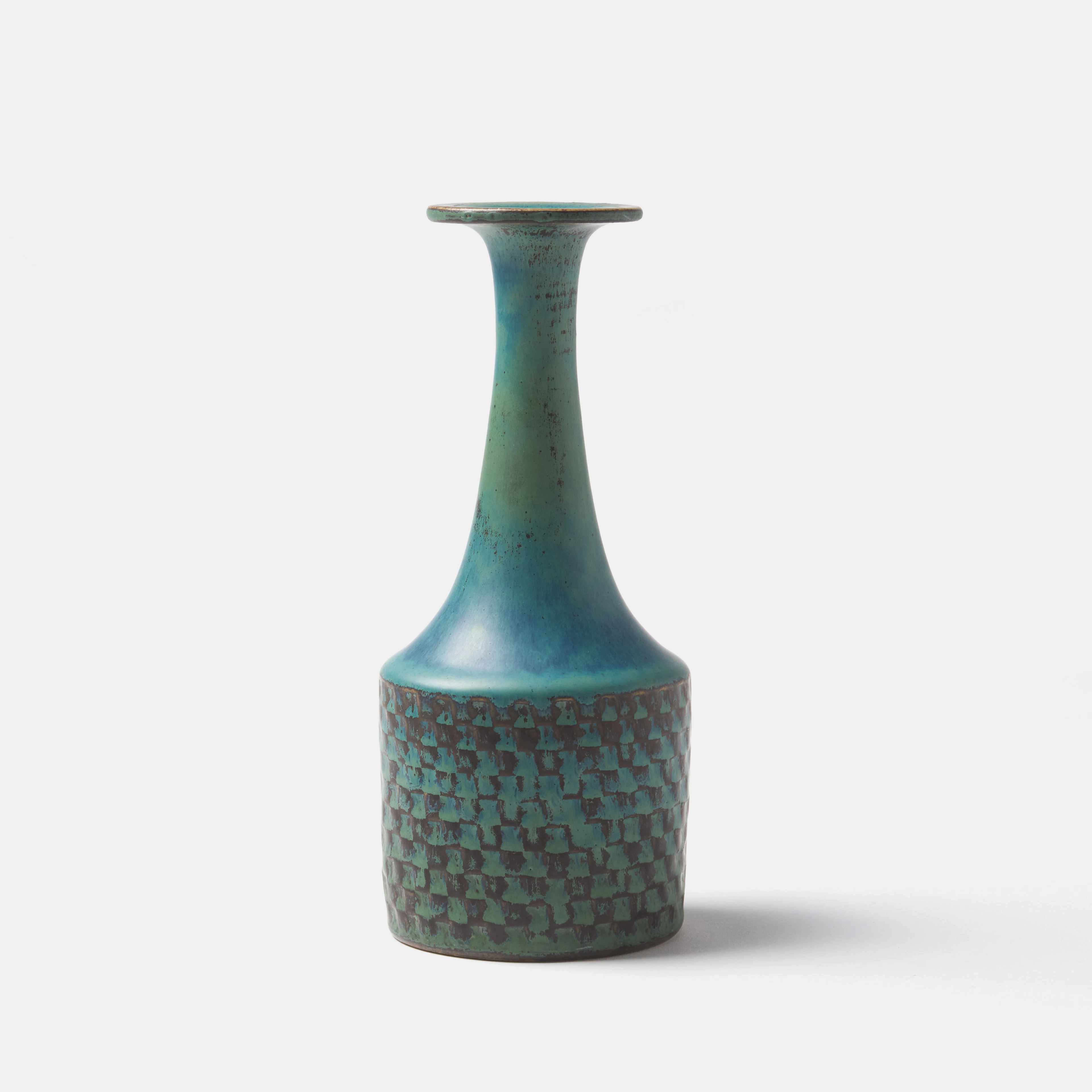 STIG LINDBERG. Vas, Gustavsbergs studio, stengods, inpressad dekor