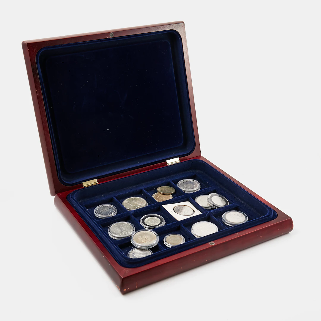 SILVERMYNT. 18 st, silver, varierande silverhalt, delvis med garantibevis