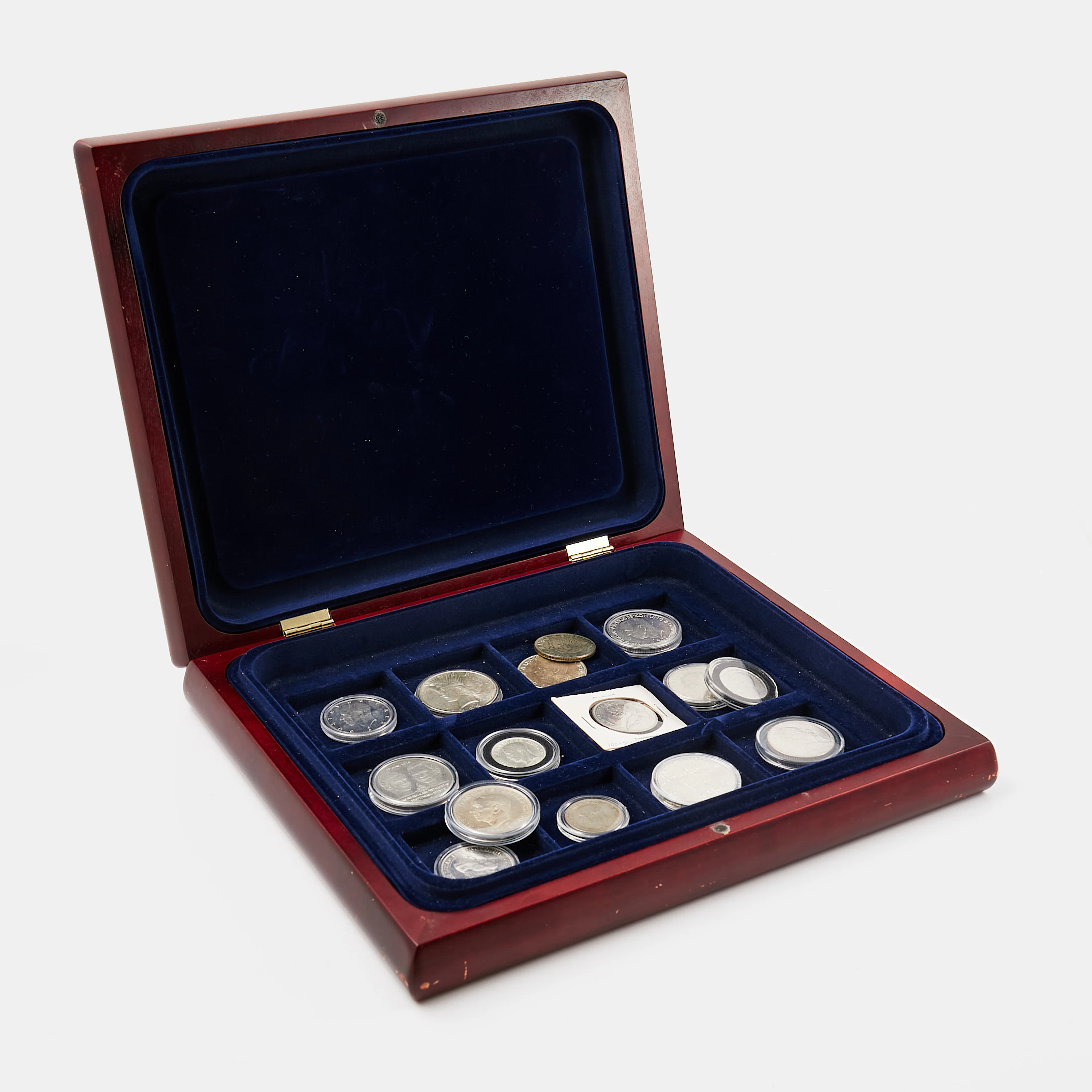 SILVERMYNT. 18 st, silver, varierande silverhalt, delvis med garantibevis