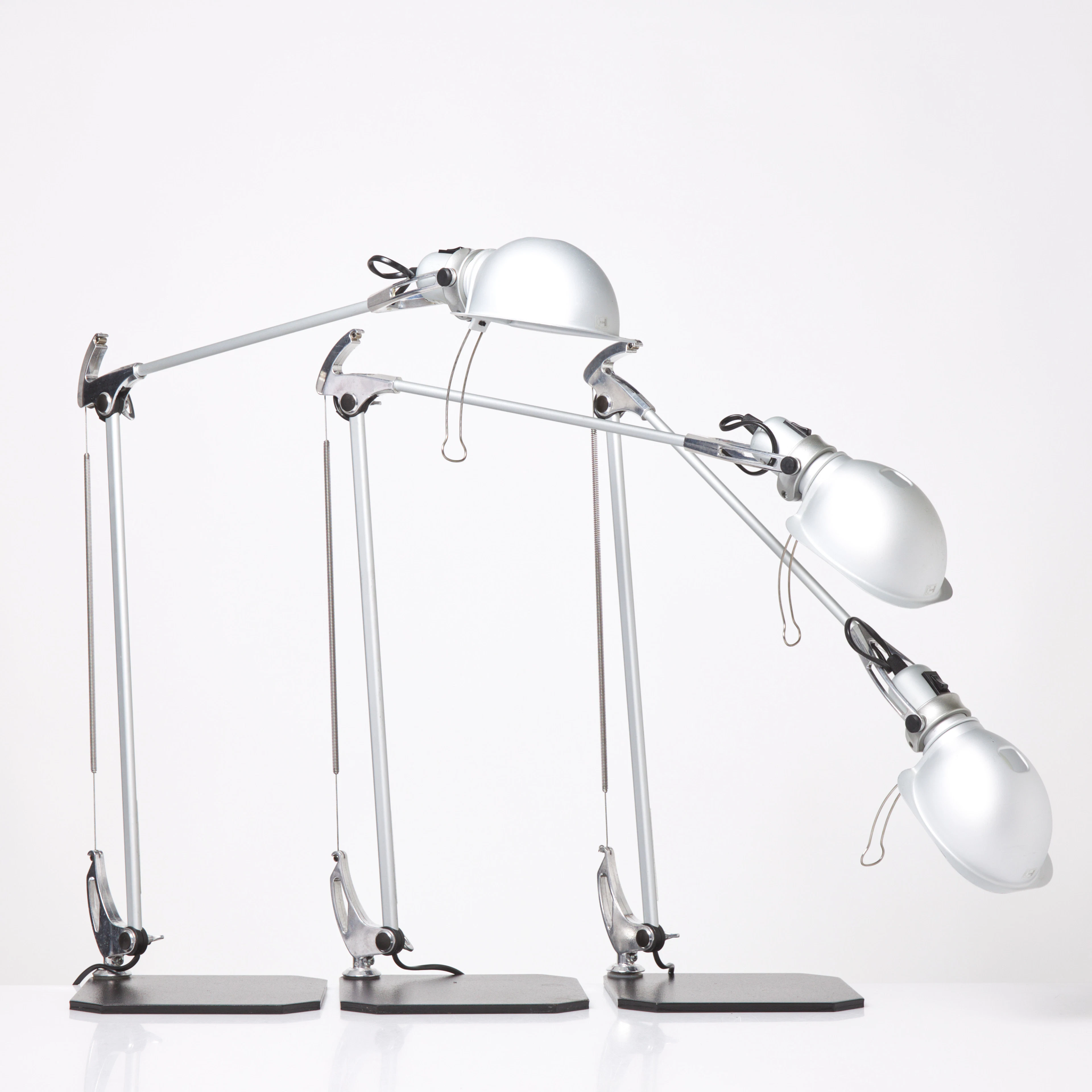 RICCARDO BLUMER. Skrivbordslampor, 3 st, "Mandraki", Artemide, Italien