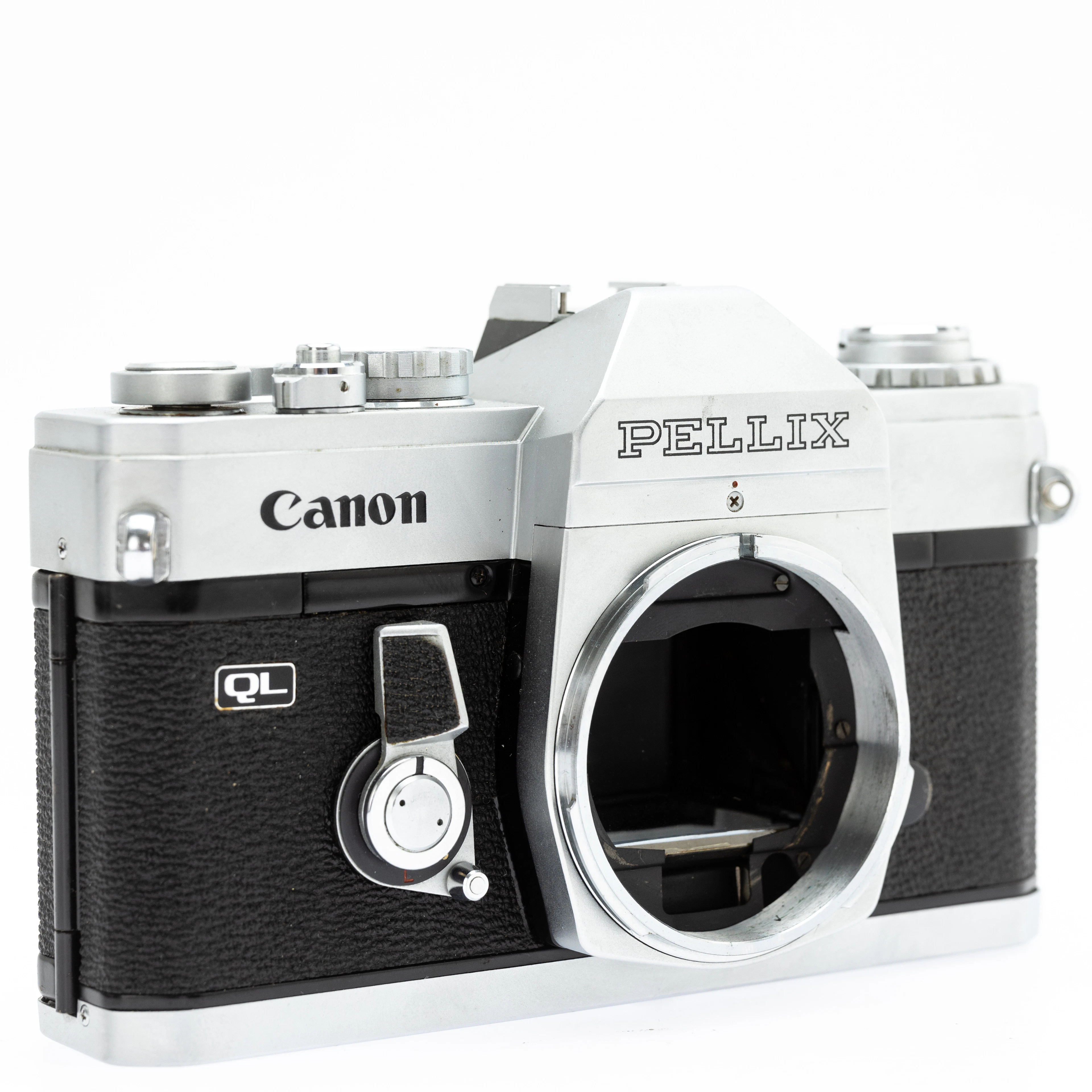 Canon Pellix QL, 35-mm-Spiegelreflexkamera ( SN 131772 ).
