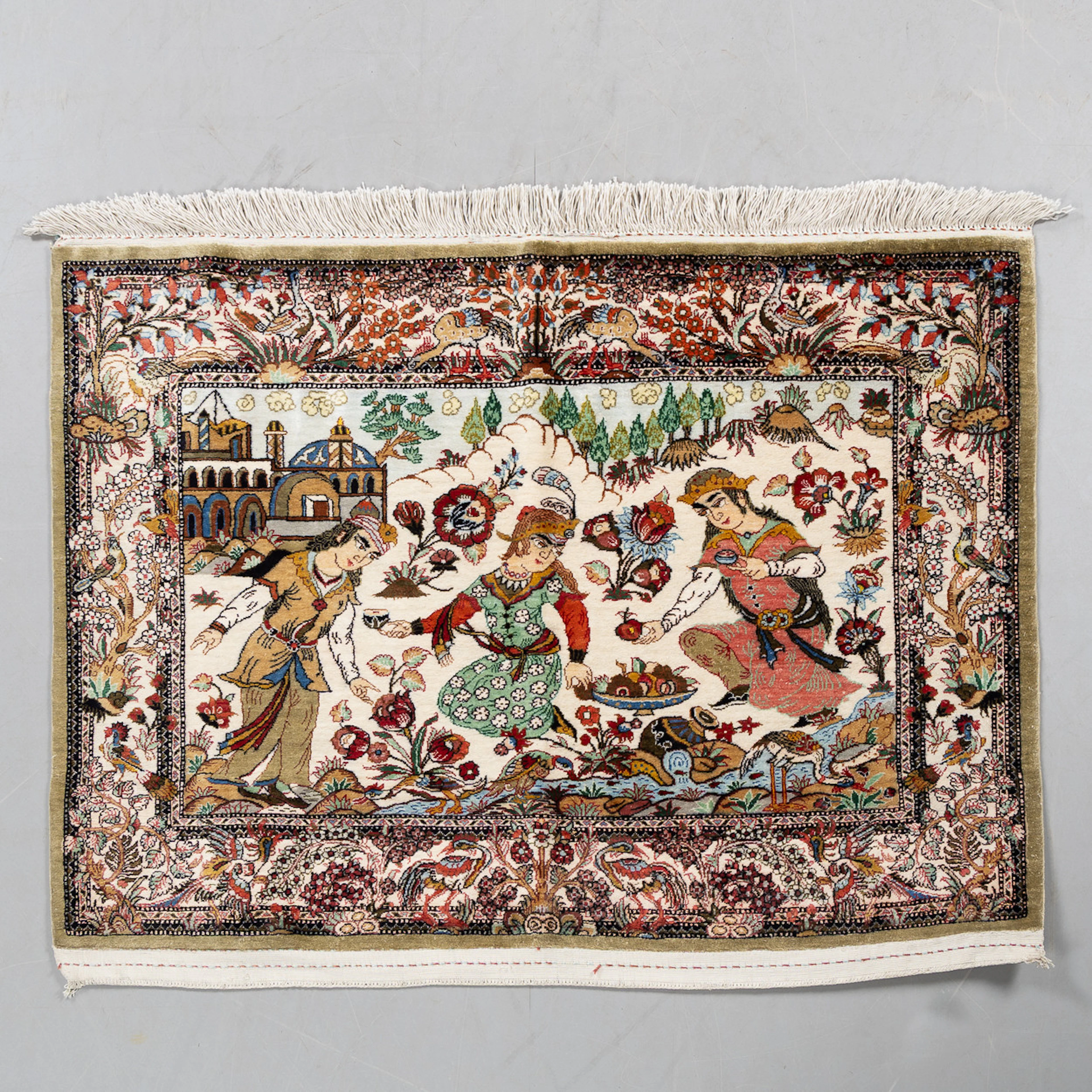 MATTA, Isfahan, figural helsilkesmatta, old, ca 86x65 cm.