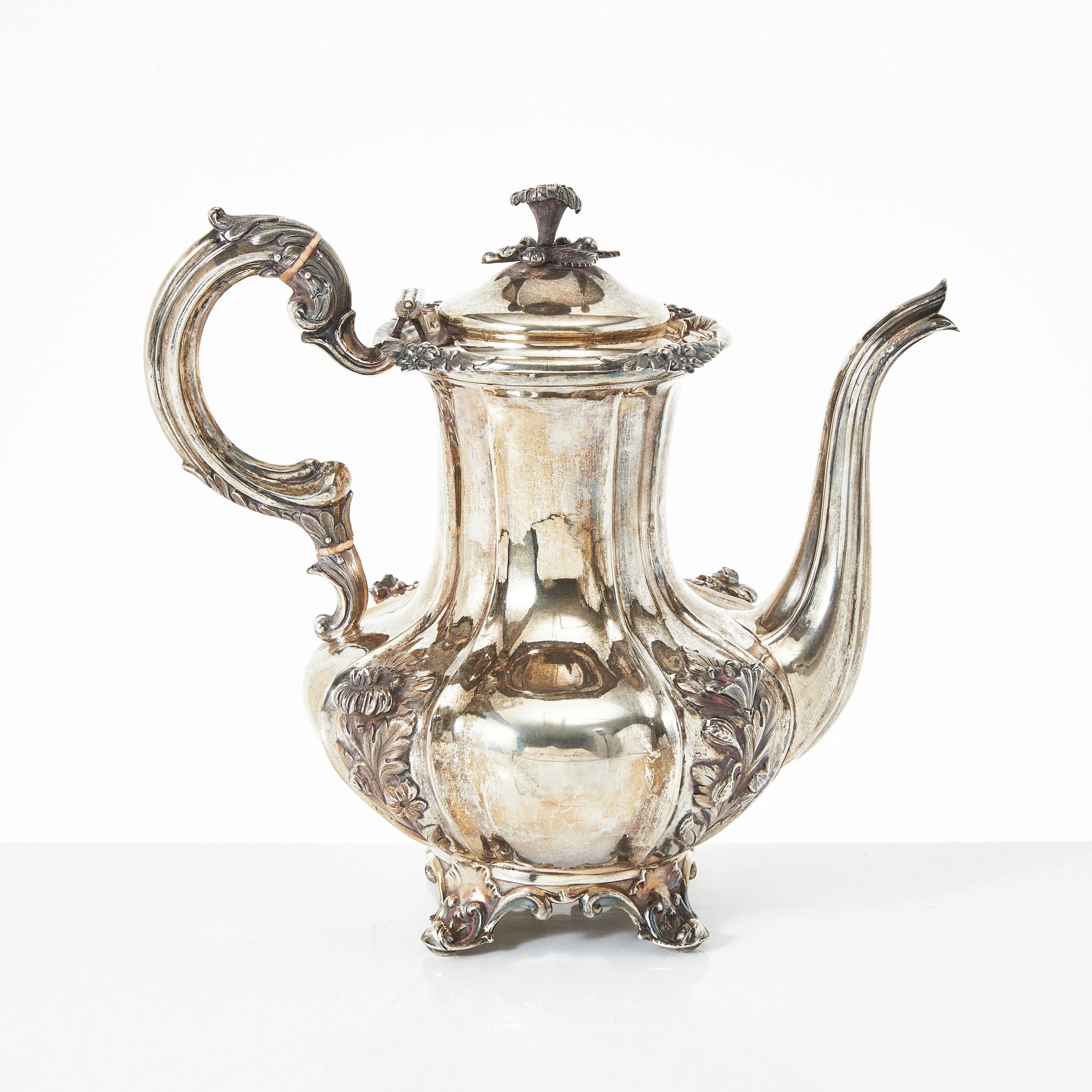 FREDRIK & WILHELM ZETHELIUS. Kaffekanna, silver, senempire, Stockholm 1845.