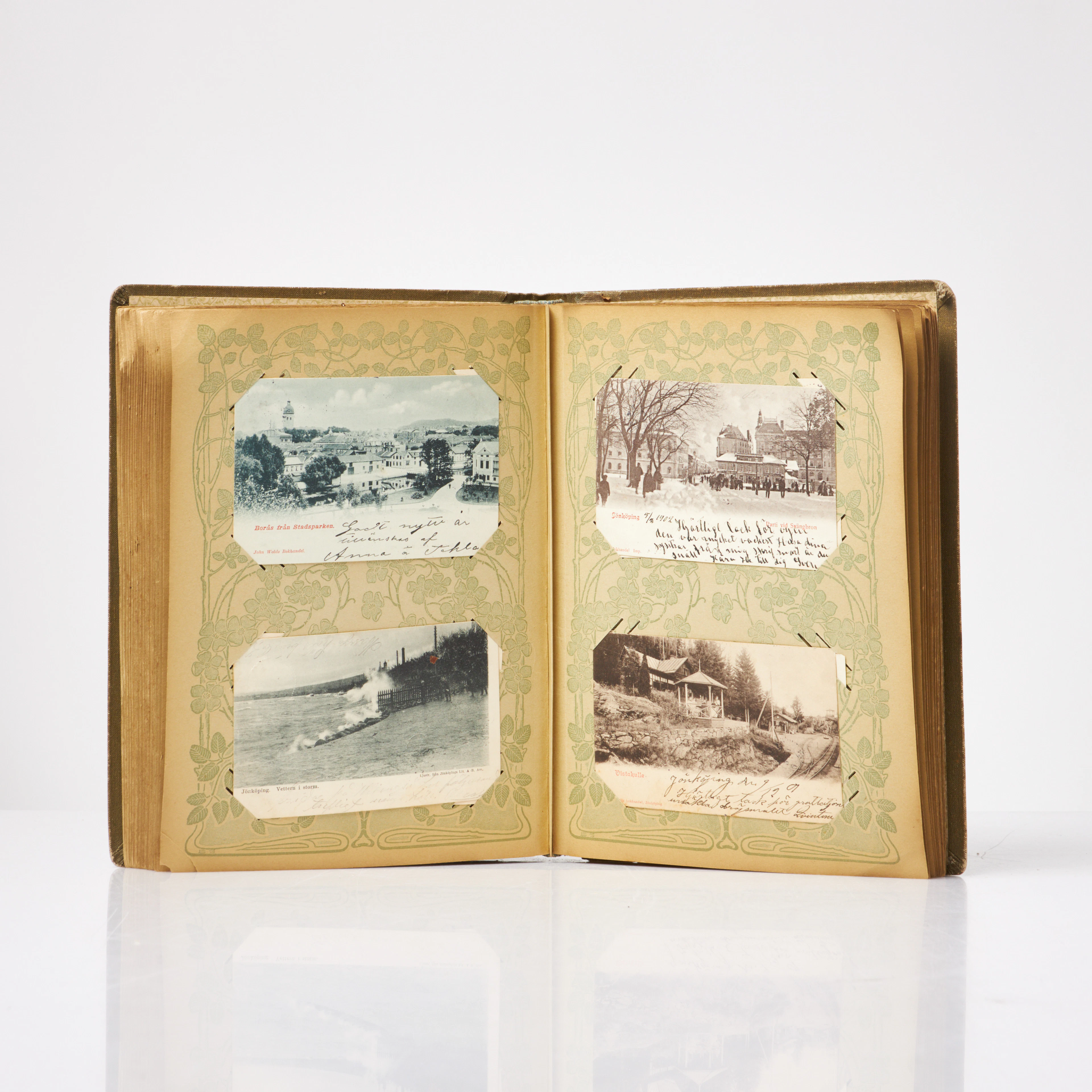 FOTOALBUM. Vykort, 188 st, tidigt 1900-tal.