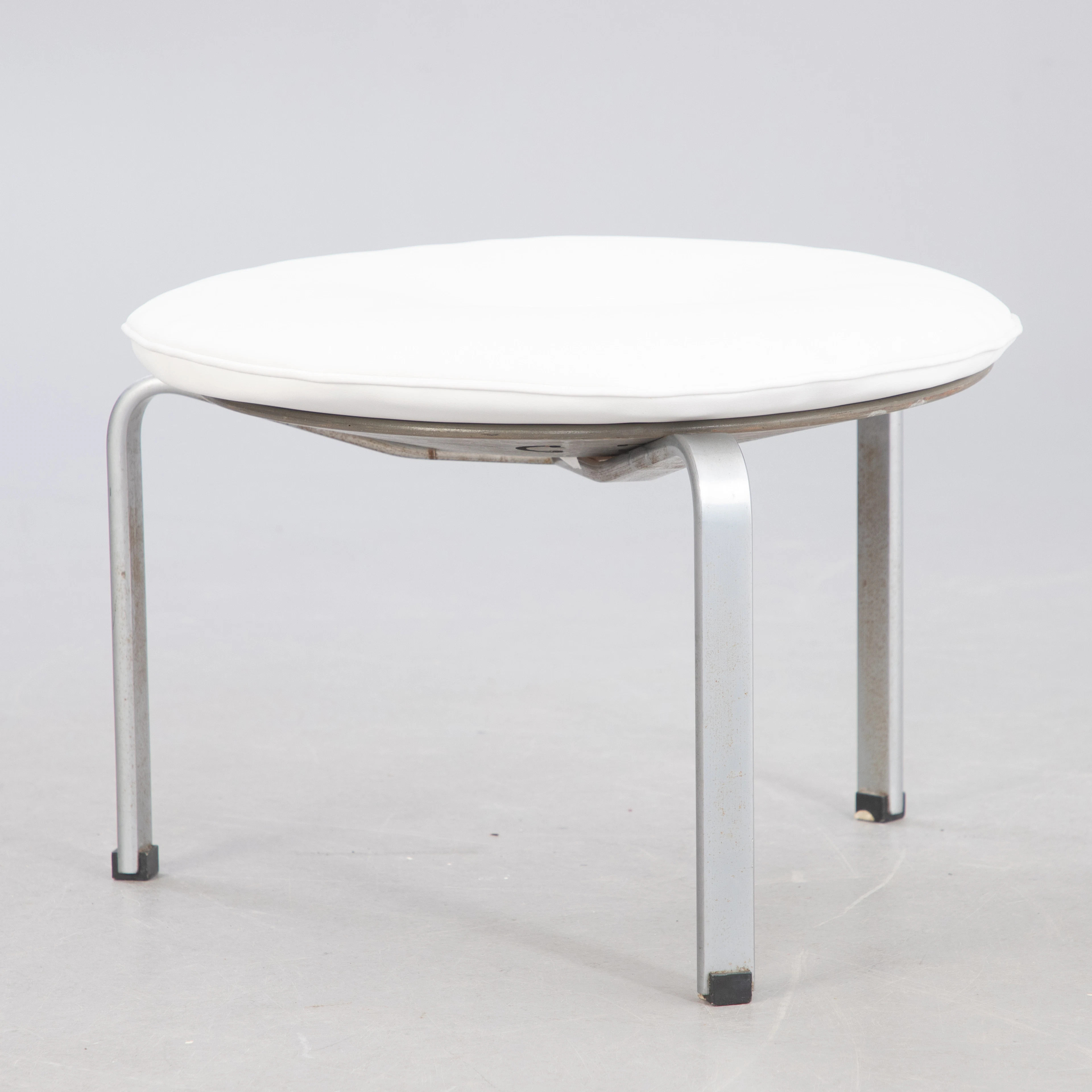POUL KJAERHOLM. „PK-33", Hocker, E Kold Christensen, Dänemark.