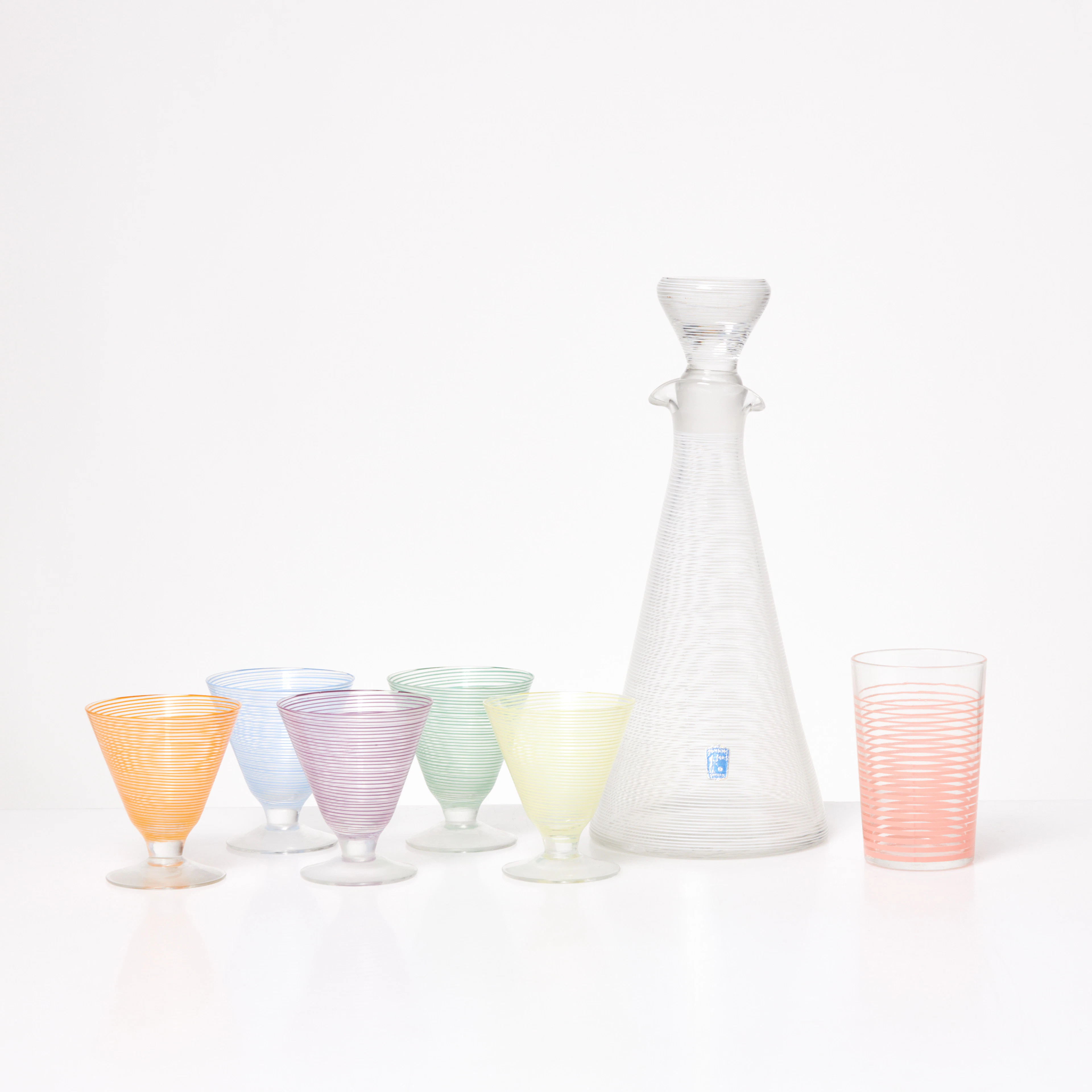 BENGT ORUP. Glas, Karaff, 7 dlr, "Party", etikettmärkt.