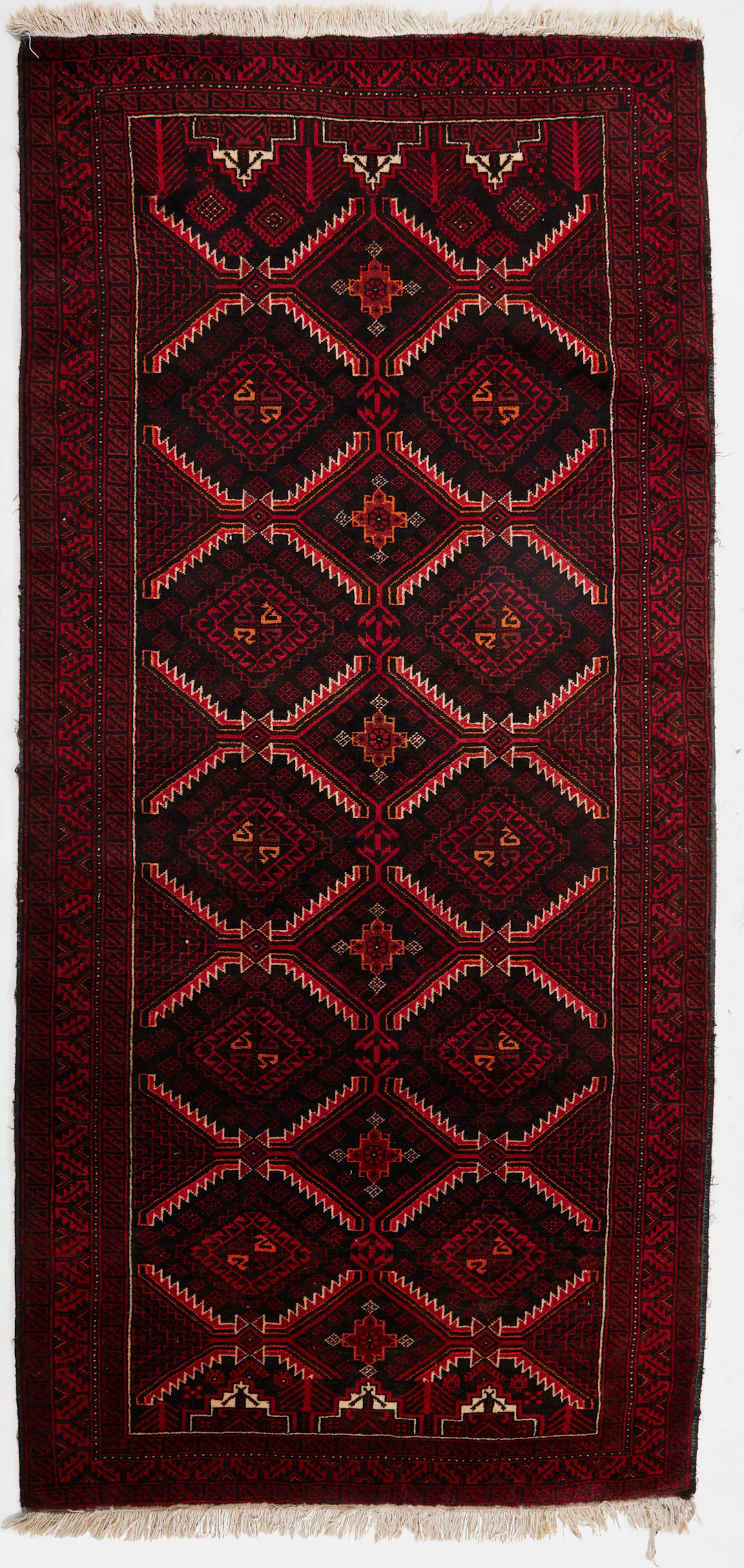 ORIENTMATTA. Beluch, Persien, semiantik, ca 245x125 cm.