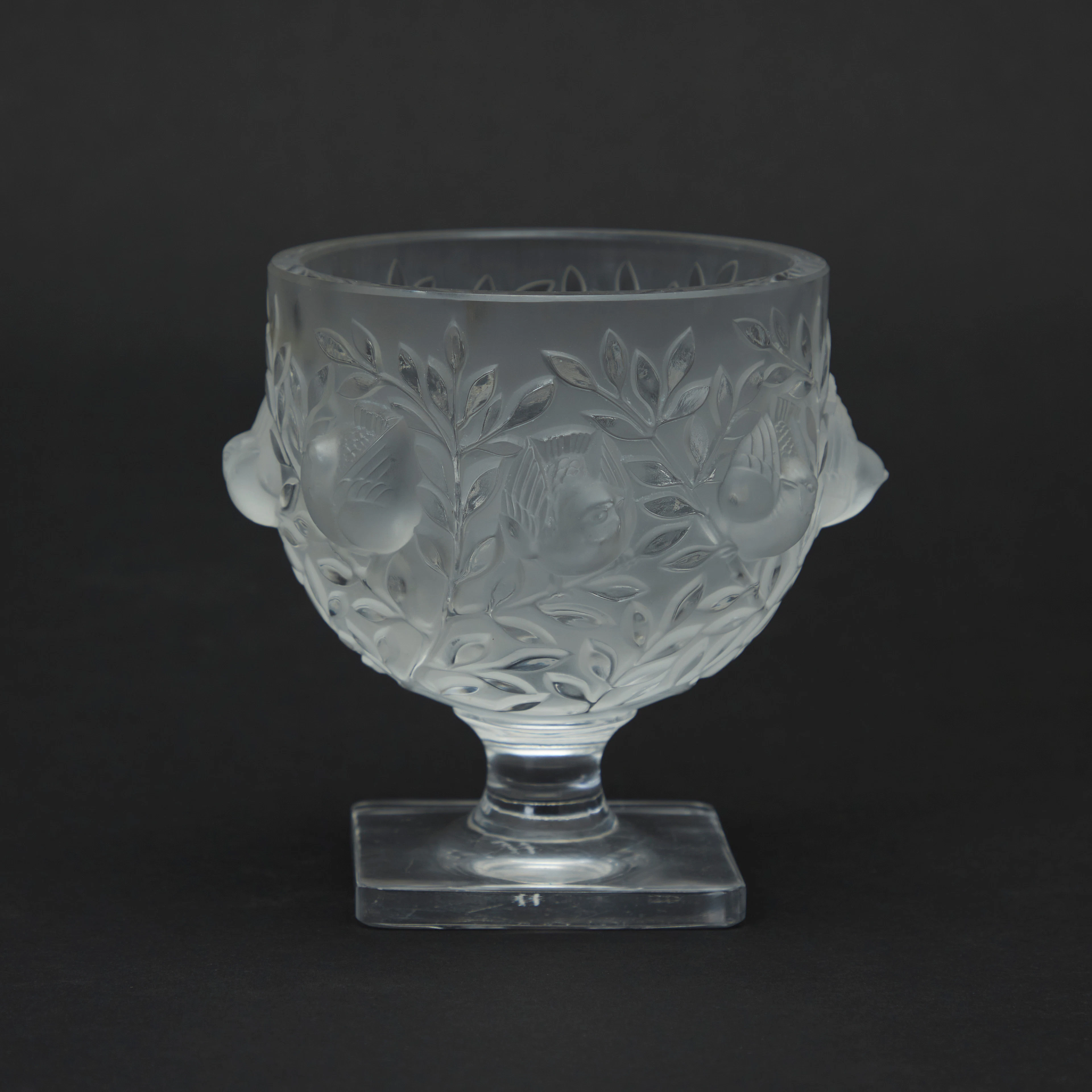 LALIQUE. Schale 'Elisabeth', satiniertes Kristallglas, 1970er Jahre