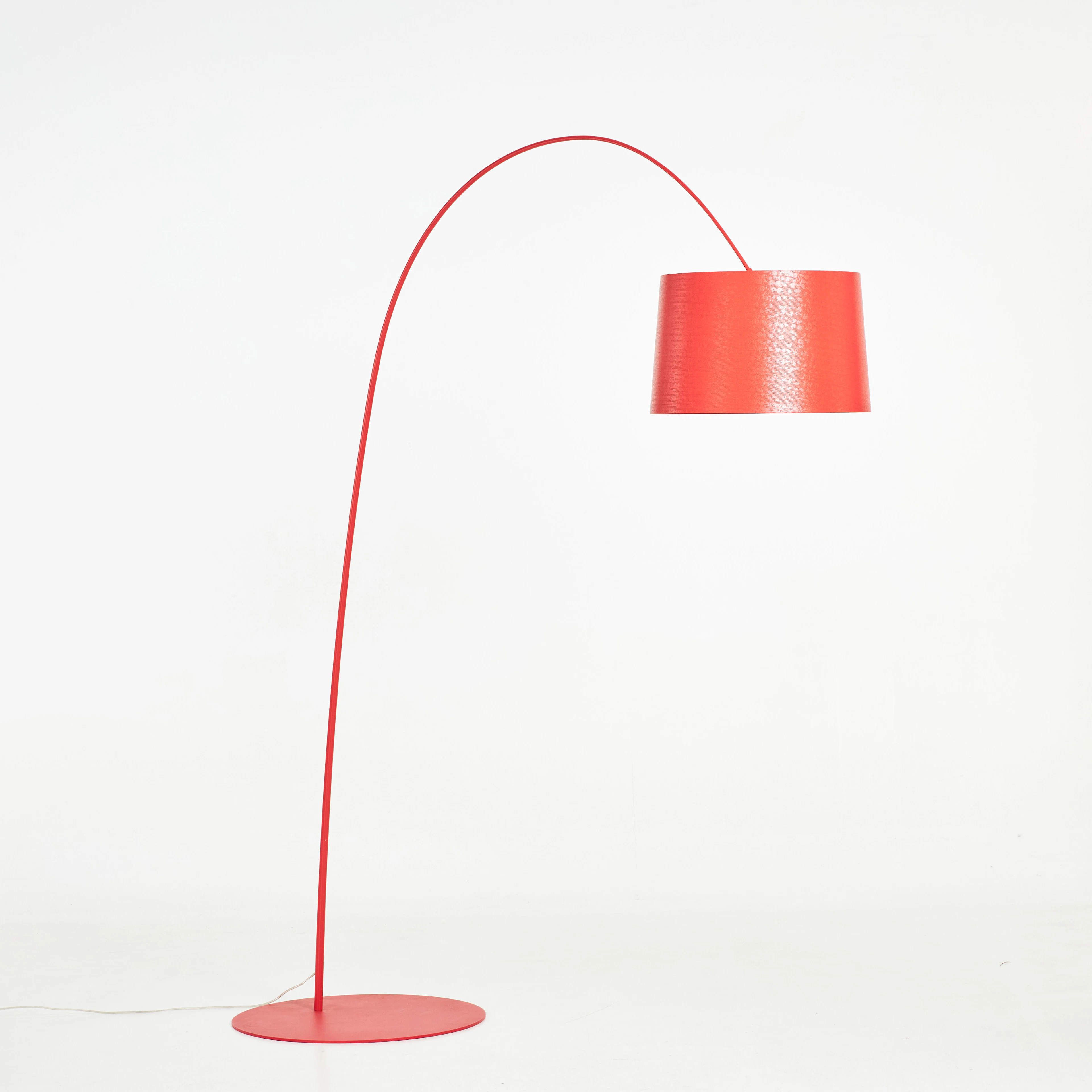 MARC SADLER. Golvlampa, "Twiggy", för Foscarini, stomme i rödlackerat