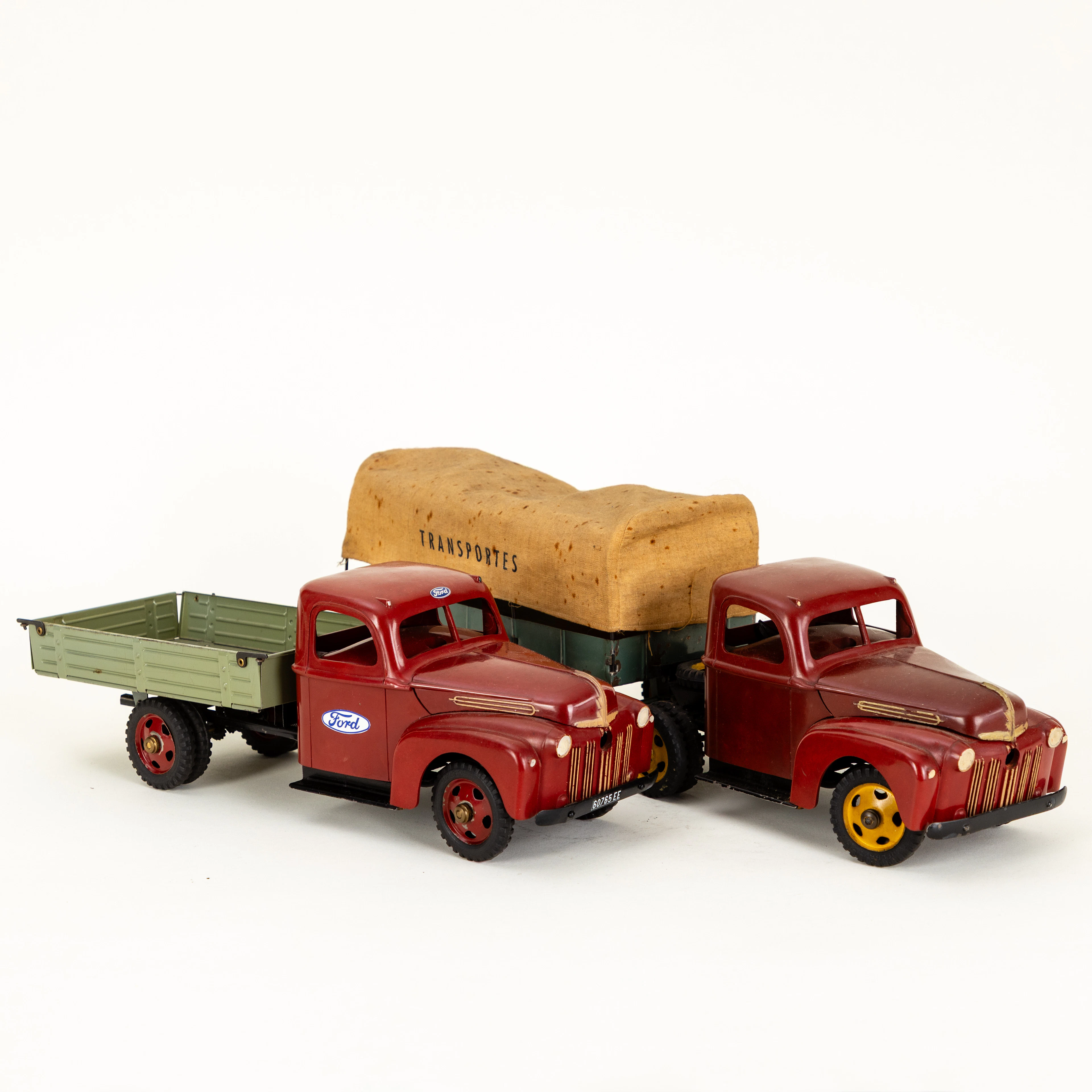 JELBA. Zwei Modellautos Ford Kipplaster und Pritschenfahrzeug, Spanien