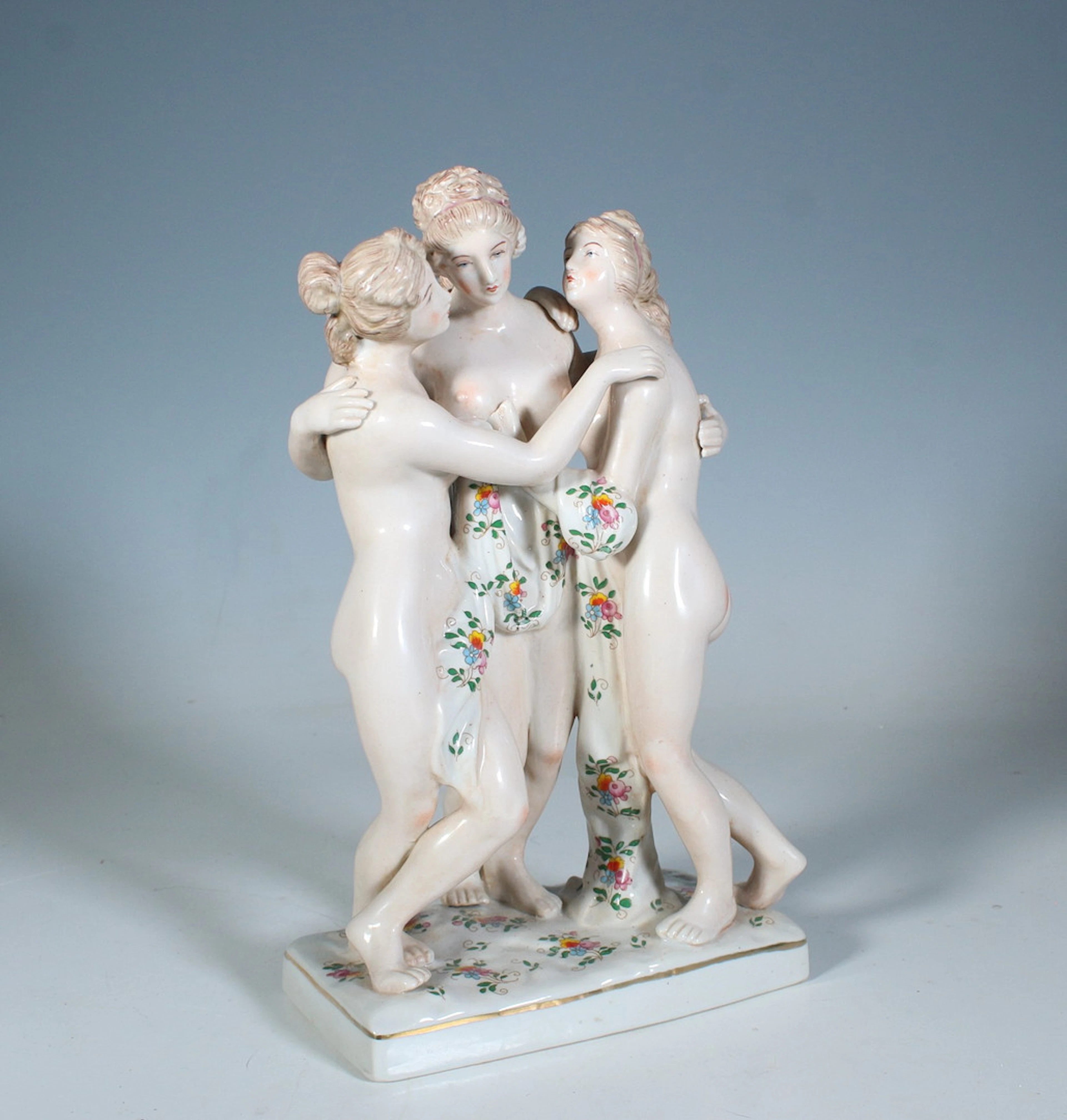 Porzellanfigur '' Die drei Grazien '' nach einen Entwurf von Antonio Canova.