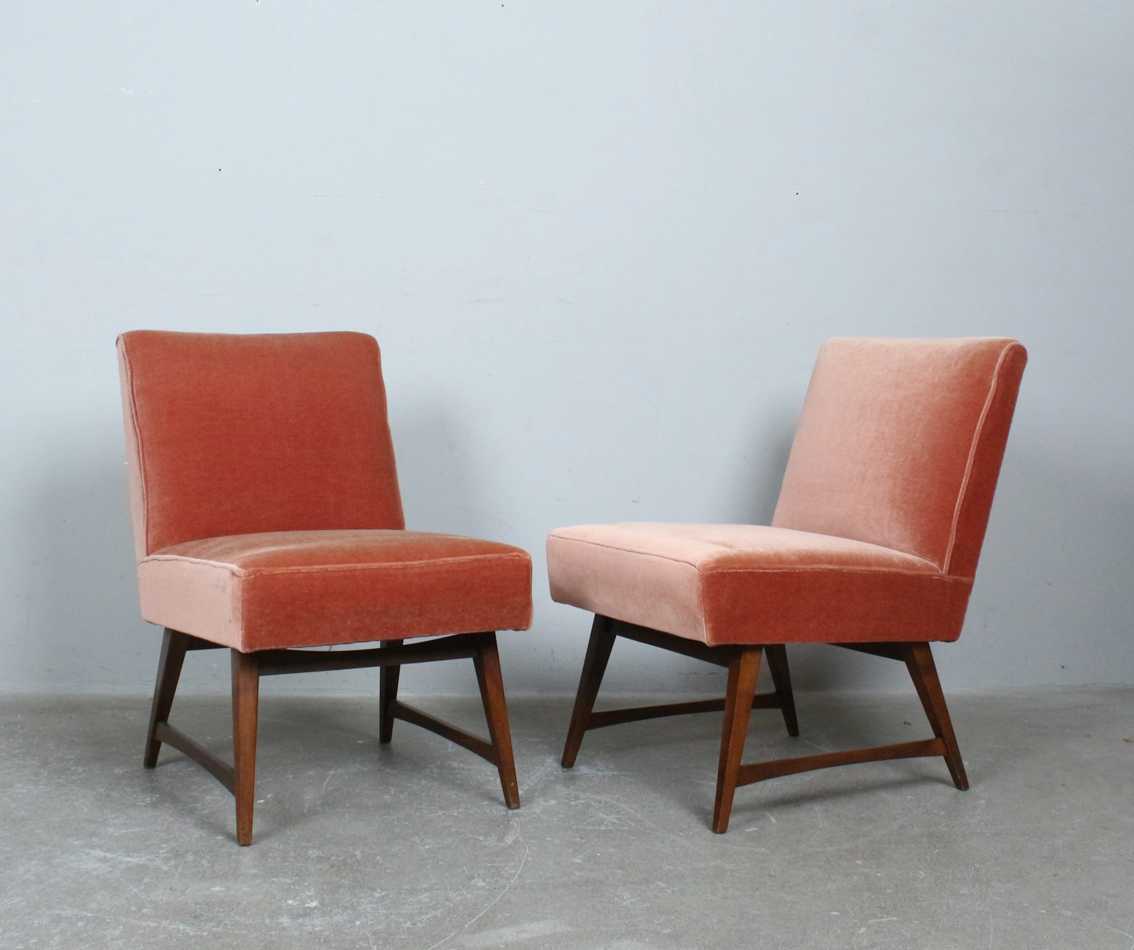 WALTER KNOLL. Knoll Antimott, Paar Sessel der 1950er.