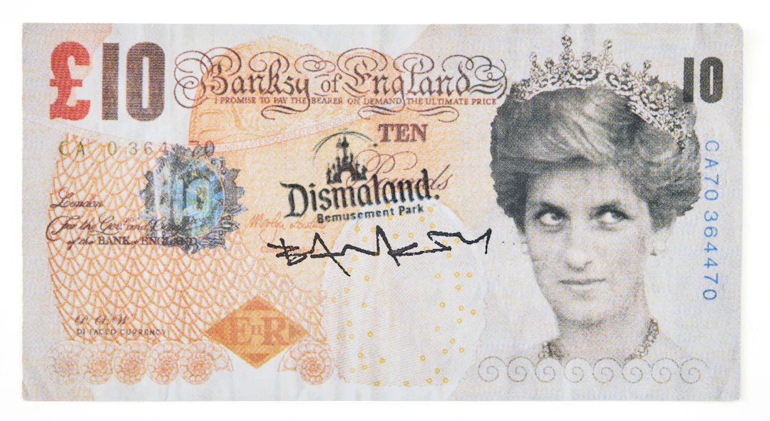 BANKSY. "10 Pound Bank Note.".