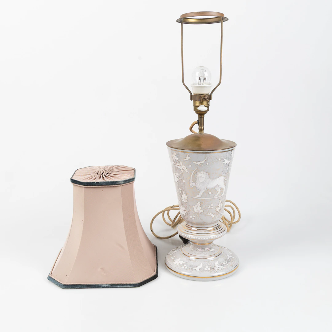 BORDSLAMPA, Frankrike, 1800-talets sista del.