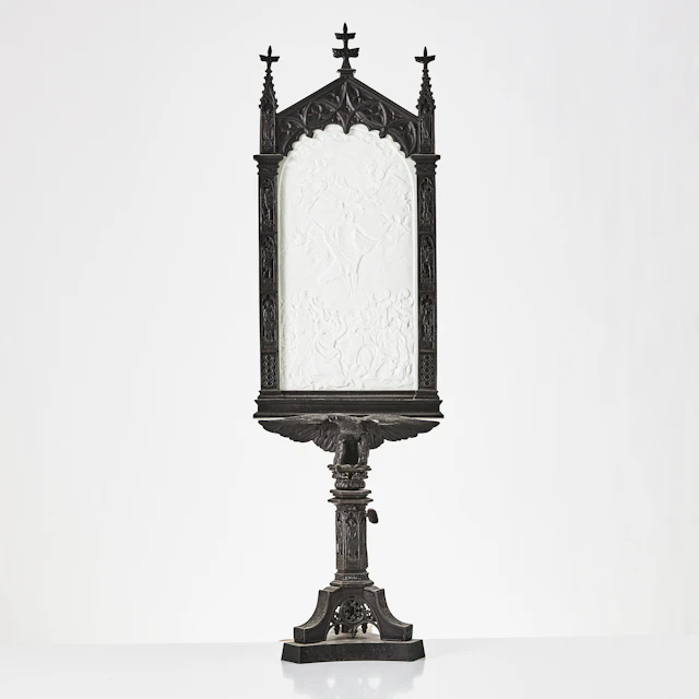 LITOFANILAMPA, 1800-talets slut, nygotik, patinerat gjutjärn.