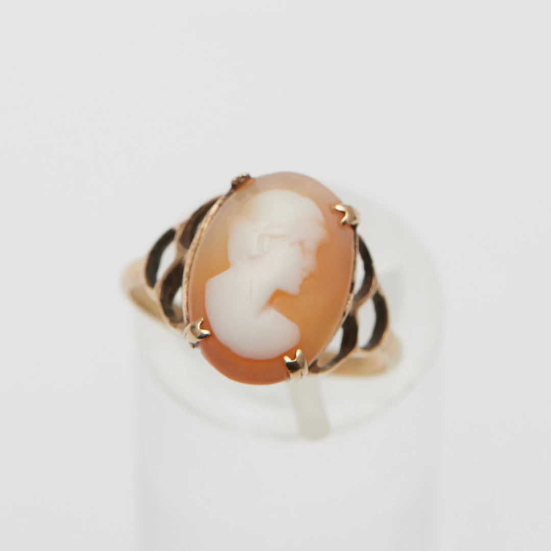 RING, 375er Roségold, Muschel-Kamee.