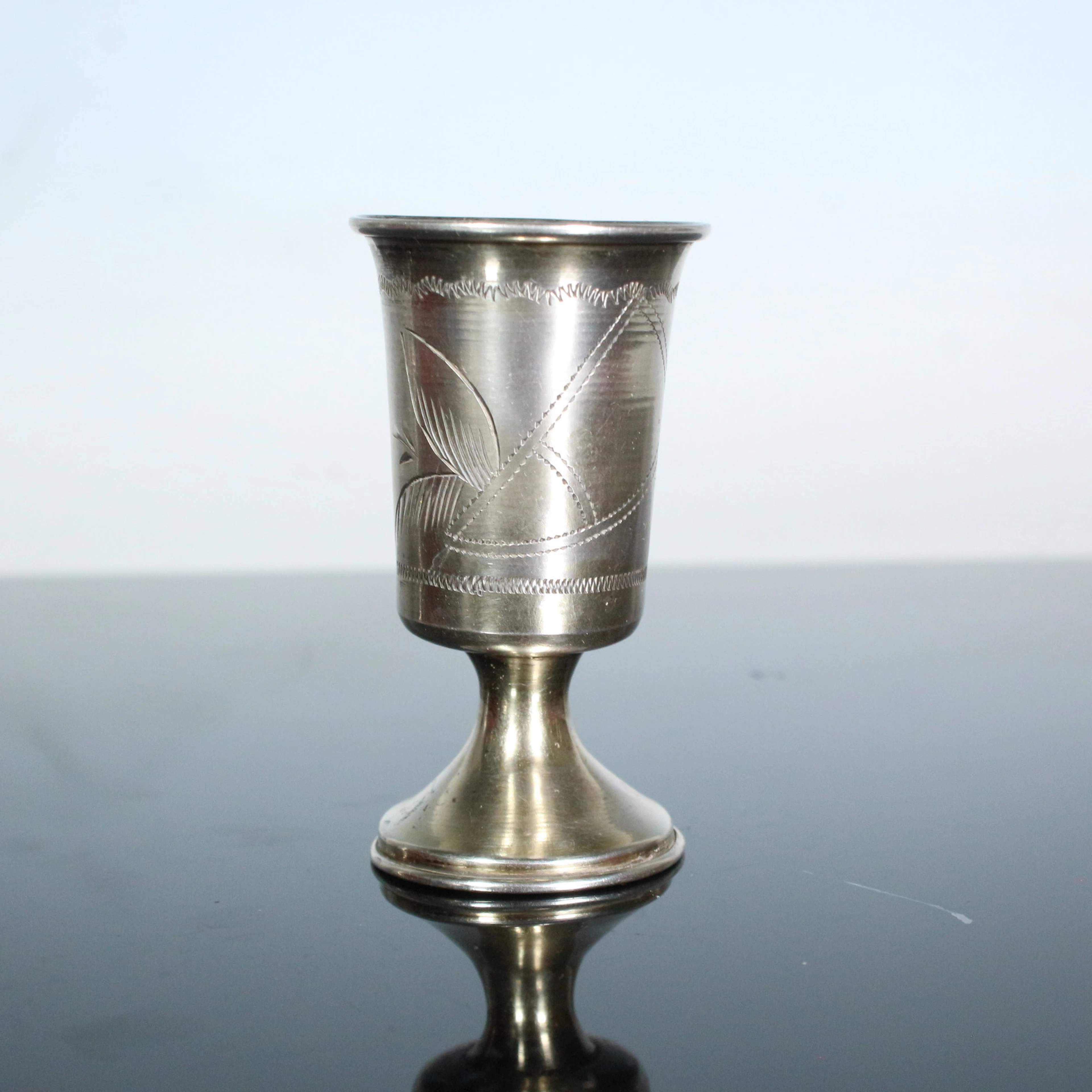 Schnapsbecher/Wodkabecher, 84 Zolotnik/ 875er. Um 1894 bis 1927, Russland.