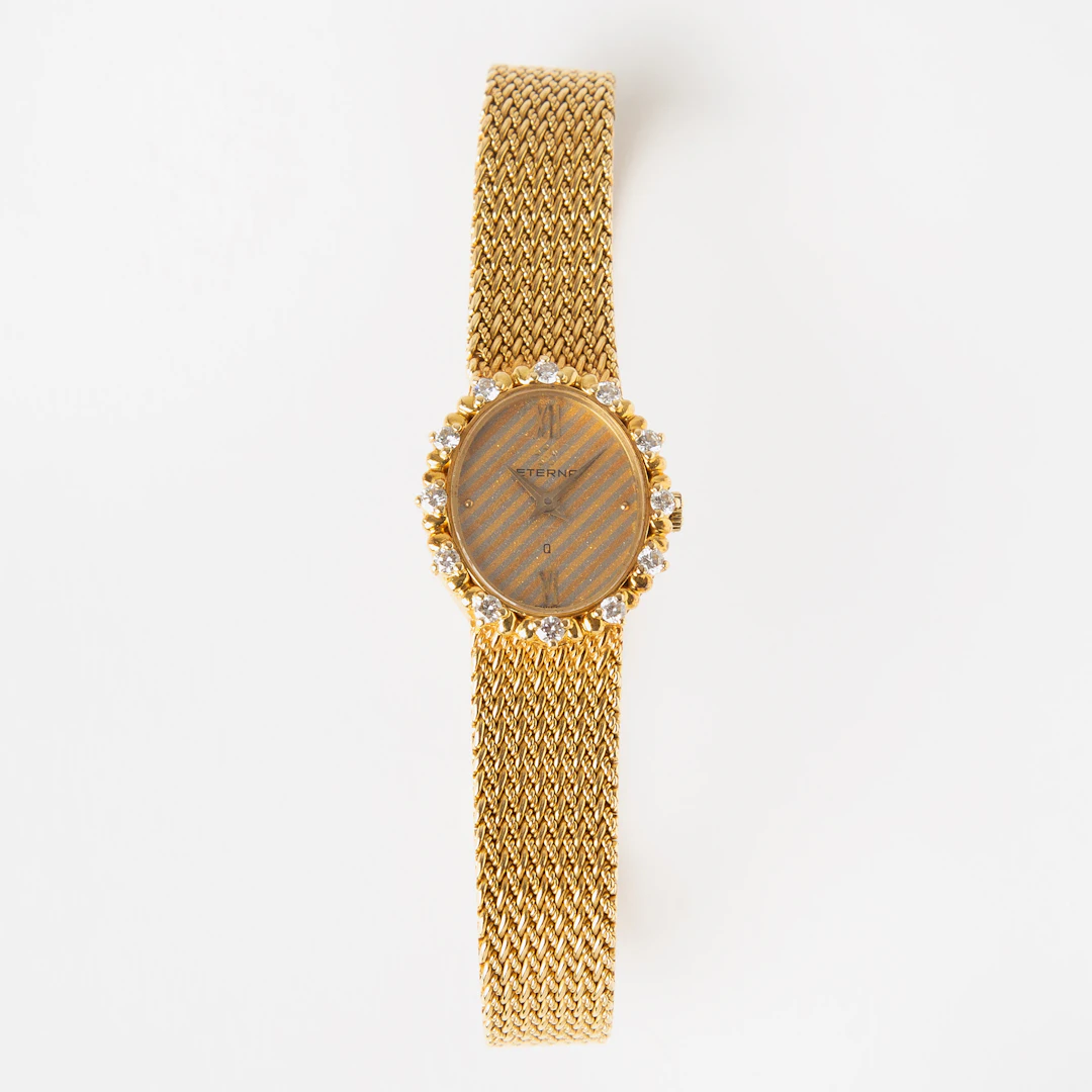 ETERNA, smyckesur, 22 x 19 mm, 18K guld med briljanter, 1970-tal.