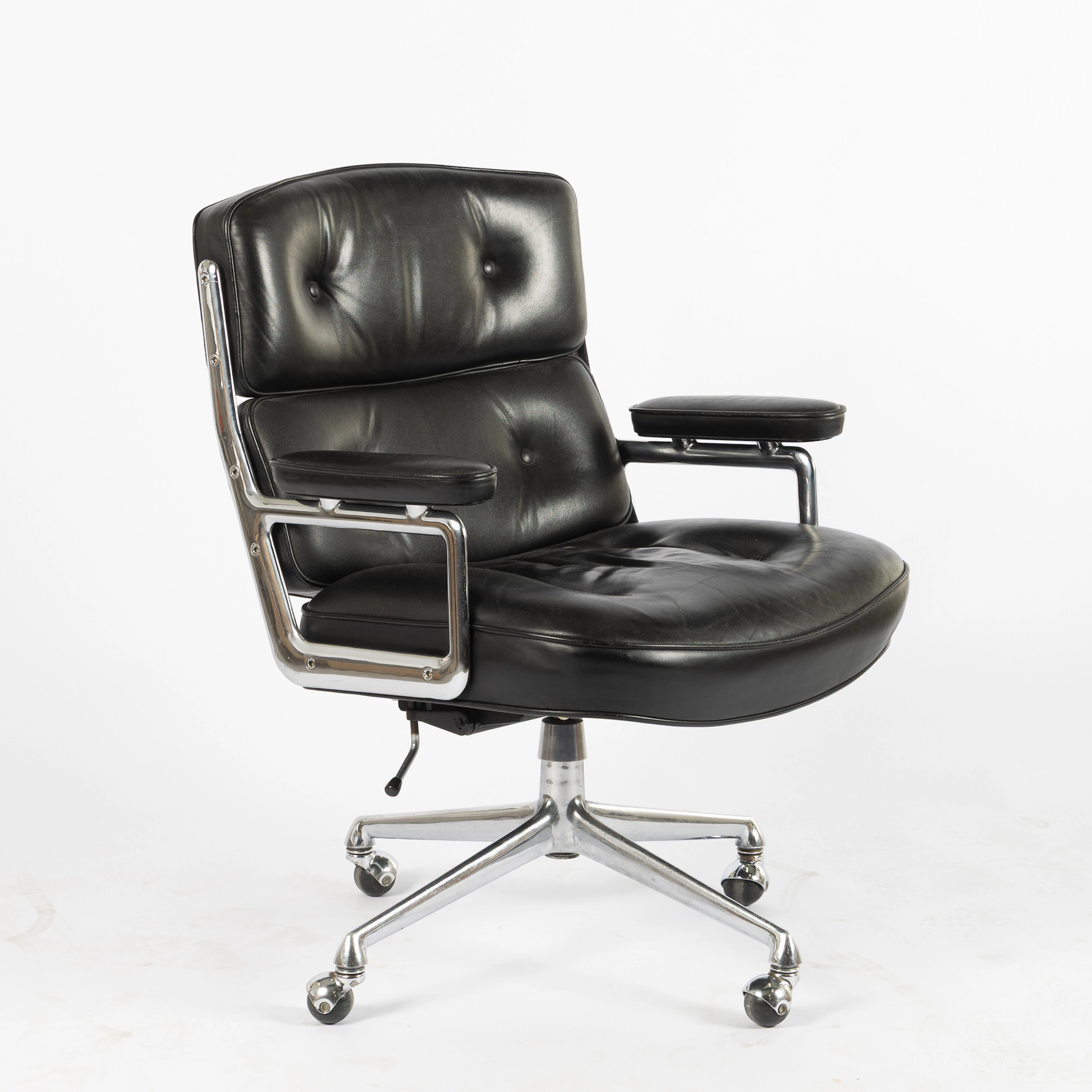 CHARLES & RAY EAMES. Eames Lobby/Executive/Time Life Chair, kontorsstol