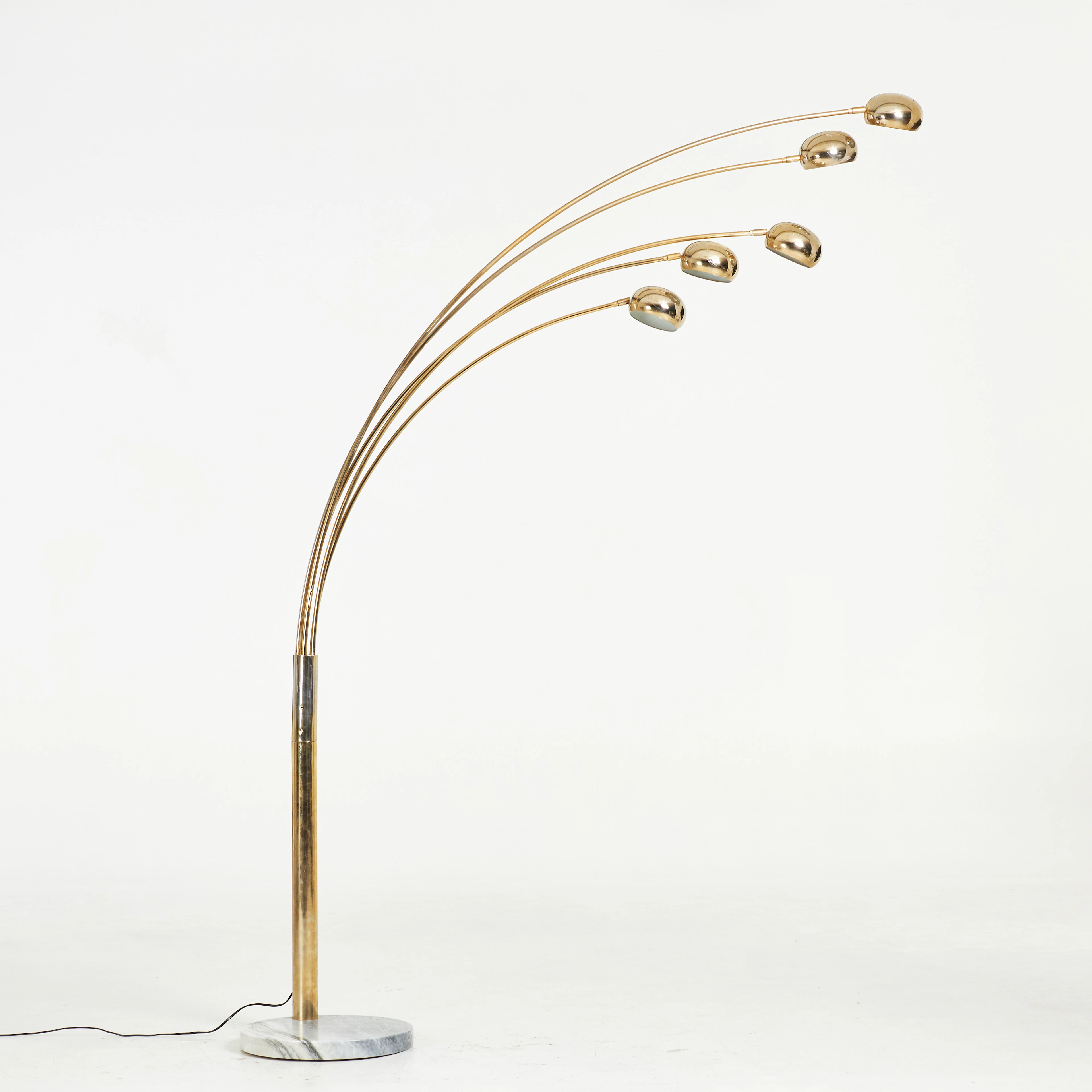GOLVLAMPA, RAF, bas i marmor, 5-armad, 1900-talets andra hälft.