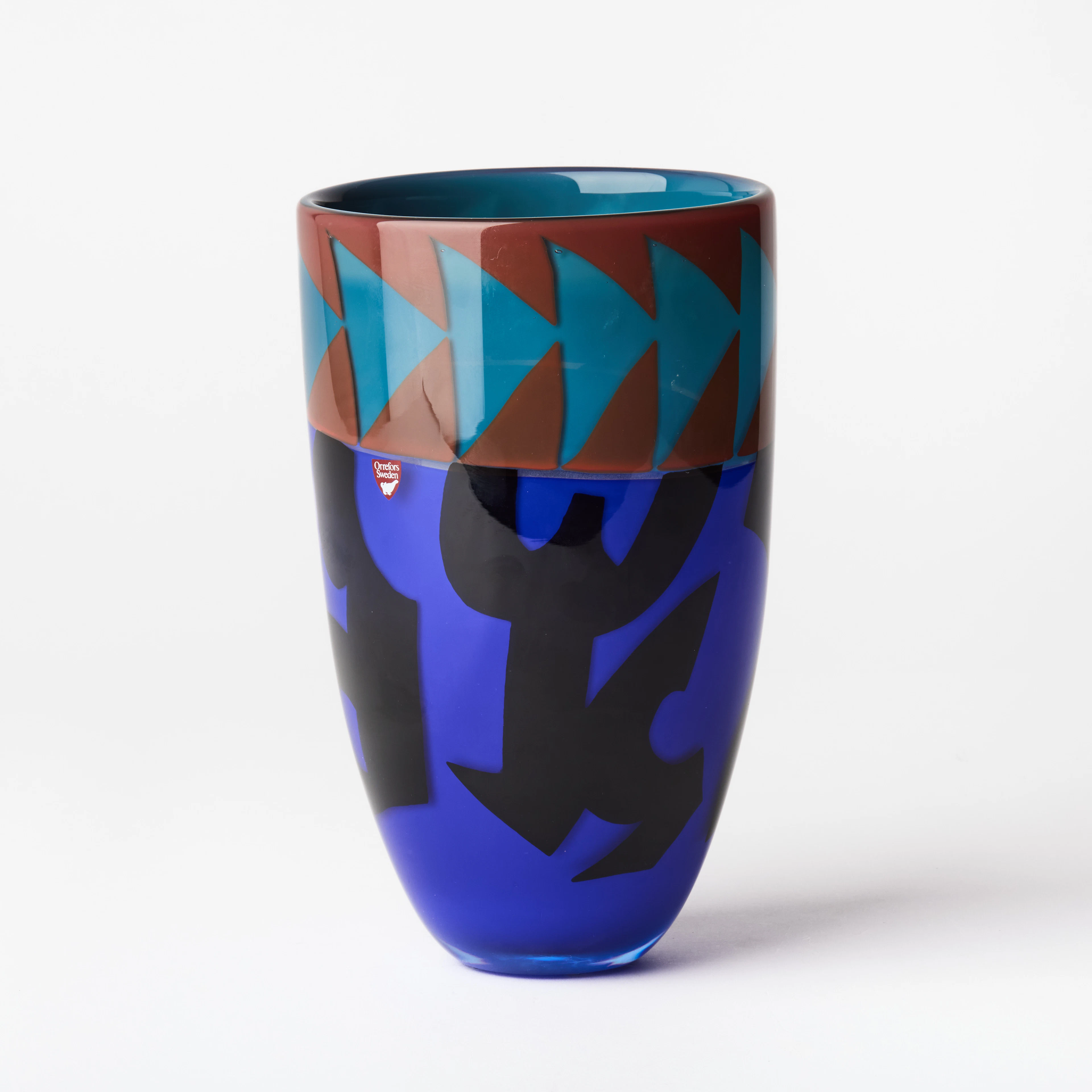EVA ENGLUND. "Tecken i svart", vas, Orrefors 1988, Graal, dekor av