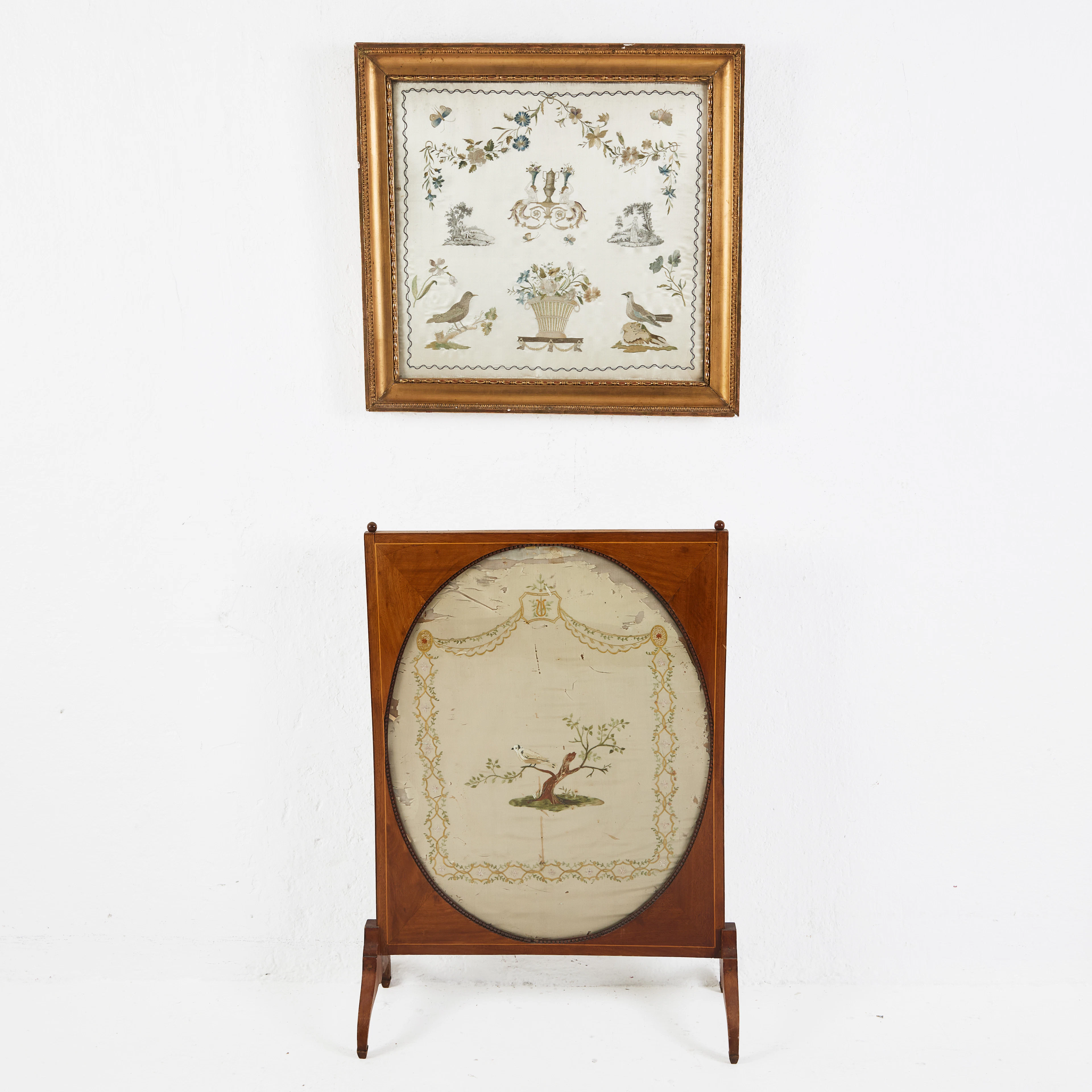 SIDENBRODERIER, 2 st., 1800-tal, den ena ramat som brasskydd.