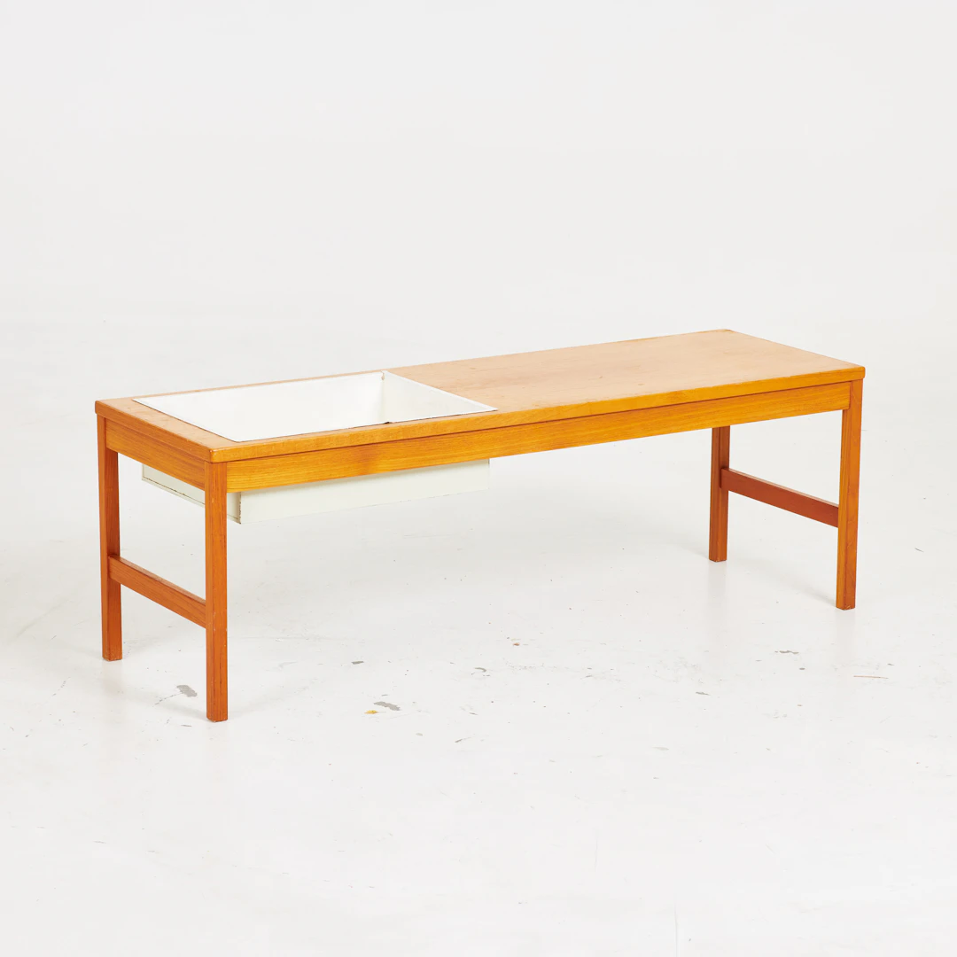 BLOMBORD/BÄNK, teak, med insats i lackerad metall, HMB, Rörvik.