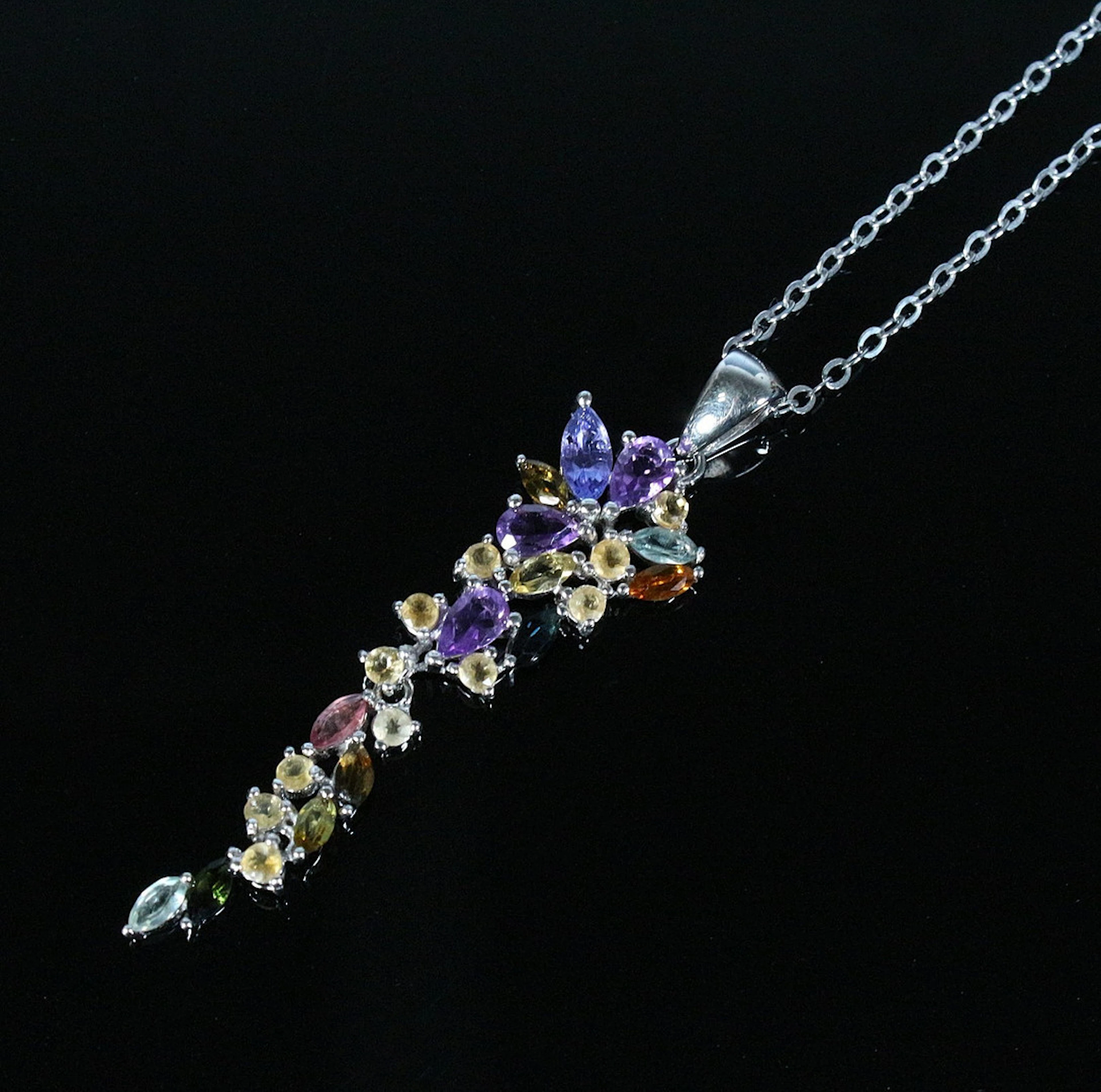 Anhänger mit bunten Edelsteinen, 925er Silber.