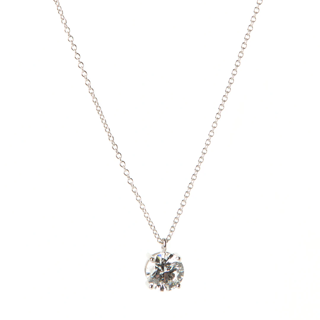 HÄNGE, 18K vitguld med briljantslipad diamant 2.05 ct.