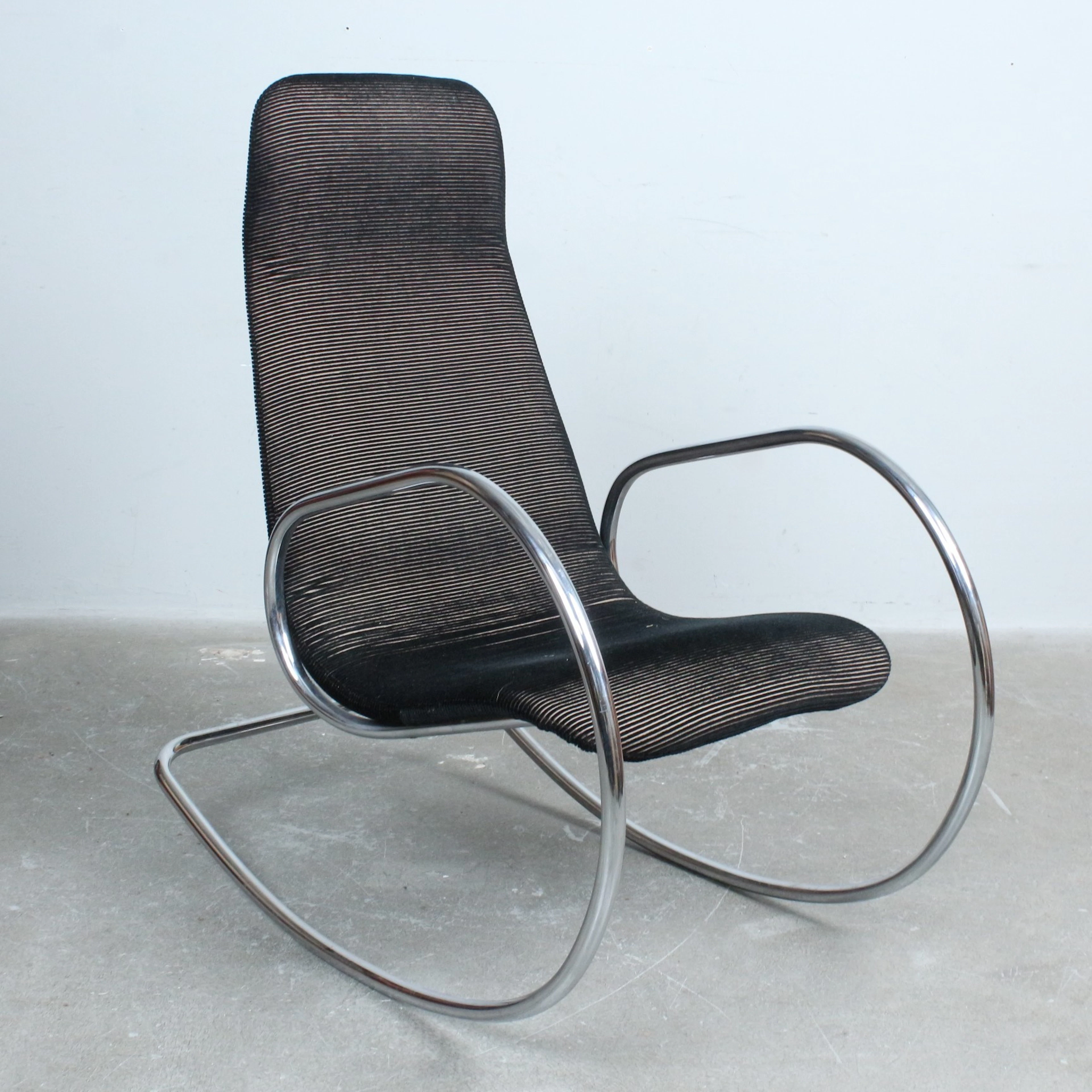 ULRICH BÖHME. Thonet, Schaukelstuhl / Stuhl, Modell 'S826' Stahl