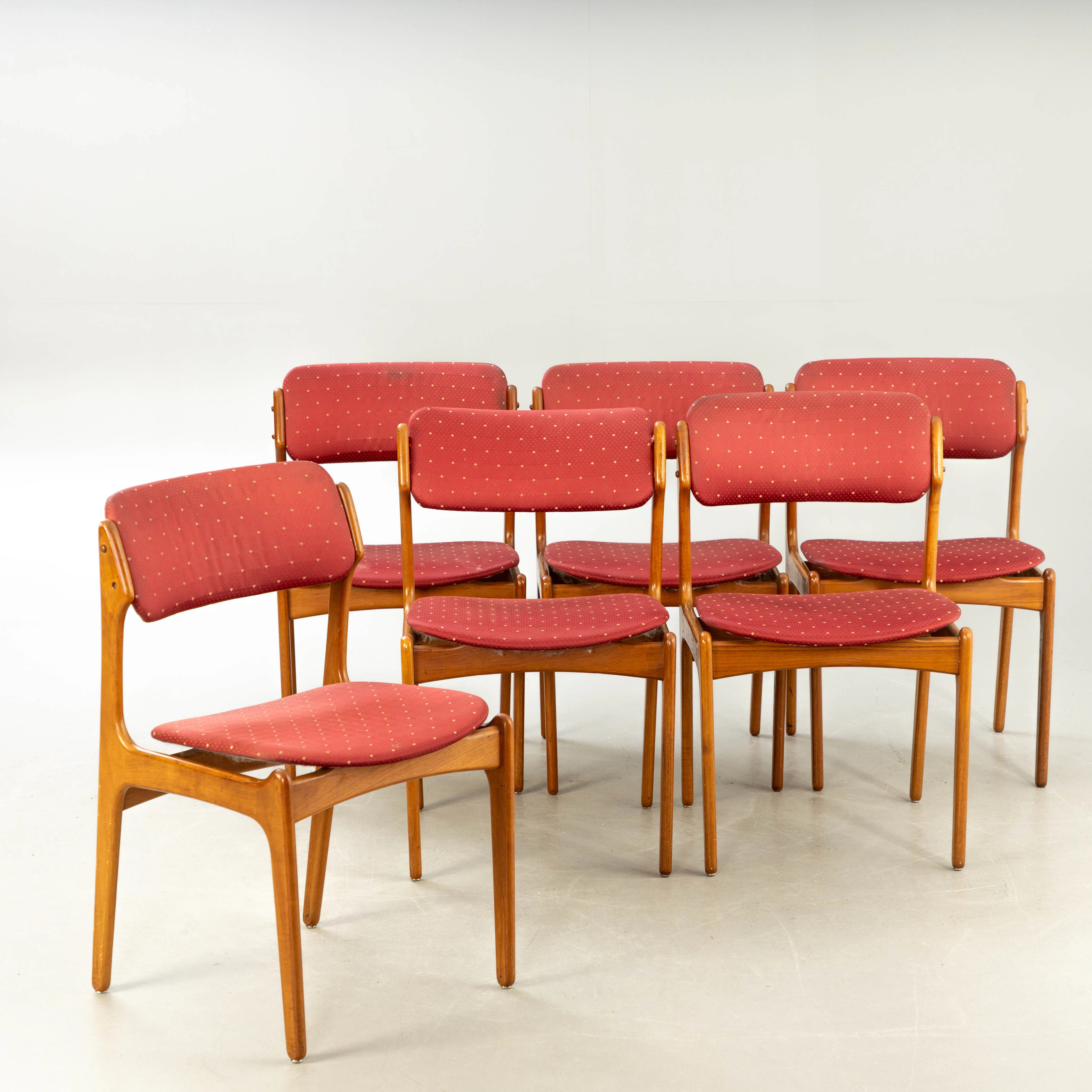 ERIK BUCH. O. D. Møbler, sechs Stühle in Teak, Dänemark, 1960er Jahre (6).