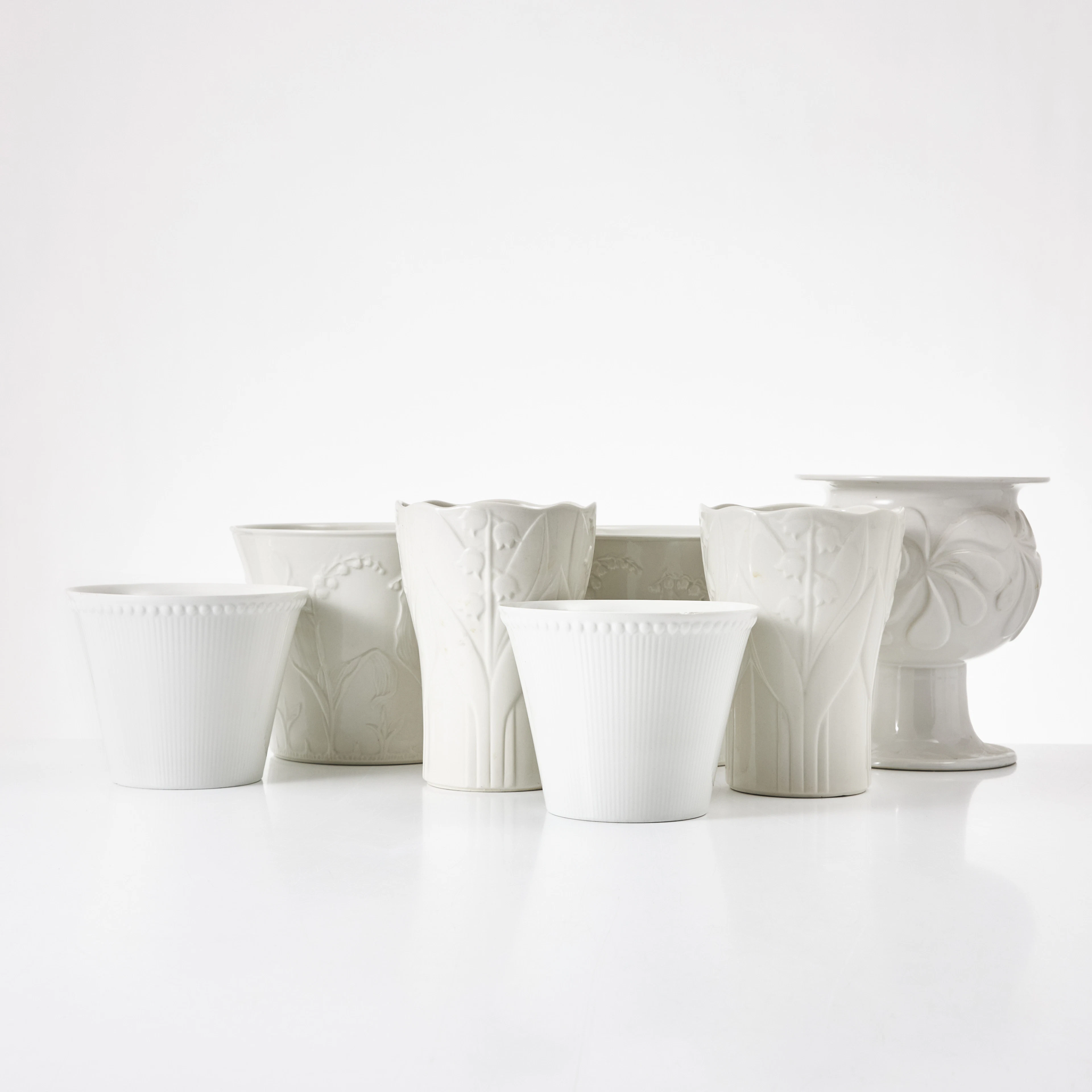 YTTERFODER, 7 stycken, glaserat porslin, Gustavsberg och Rörstrand.