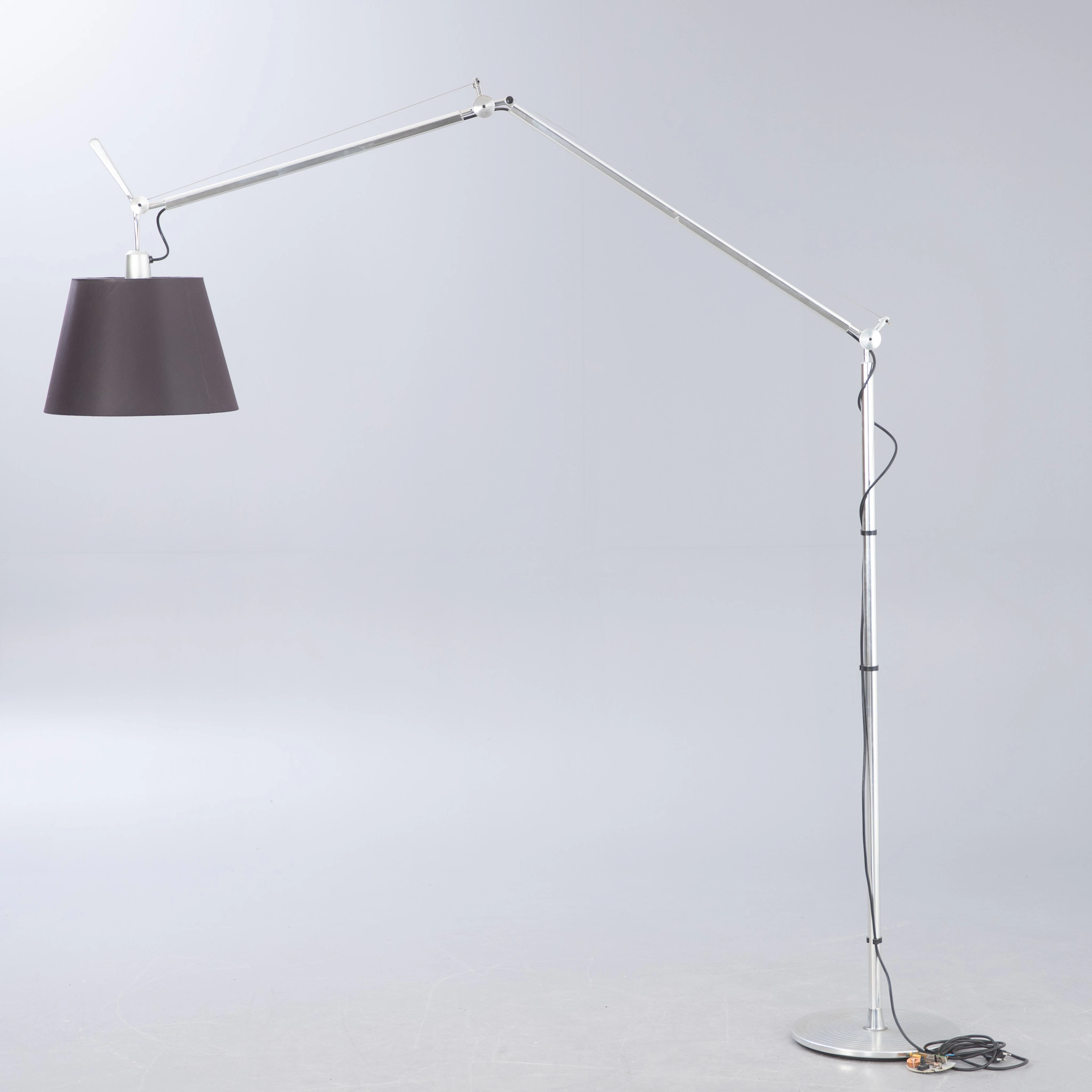 Artemide, Stehlampe Tolomeo 'Mega Floor'.
