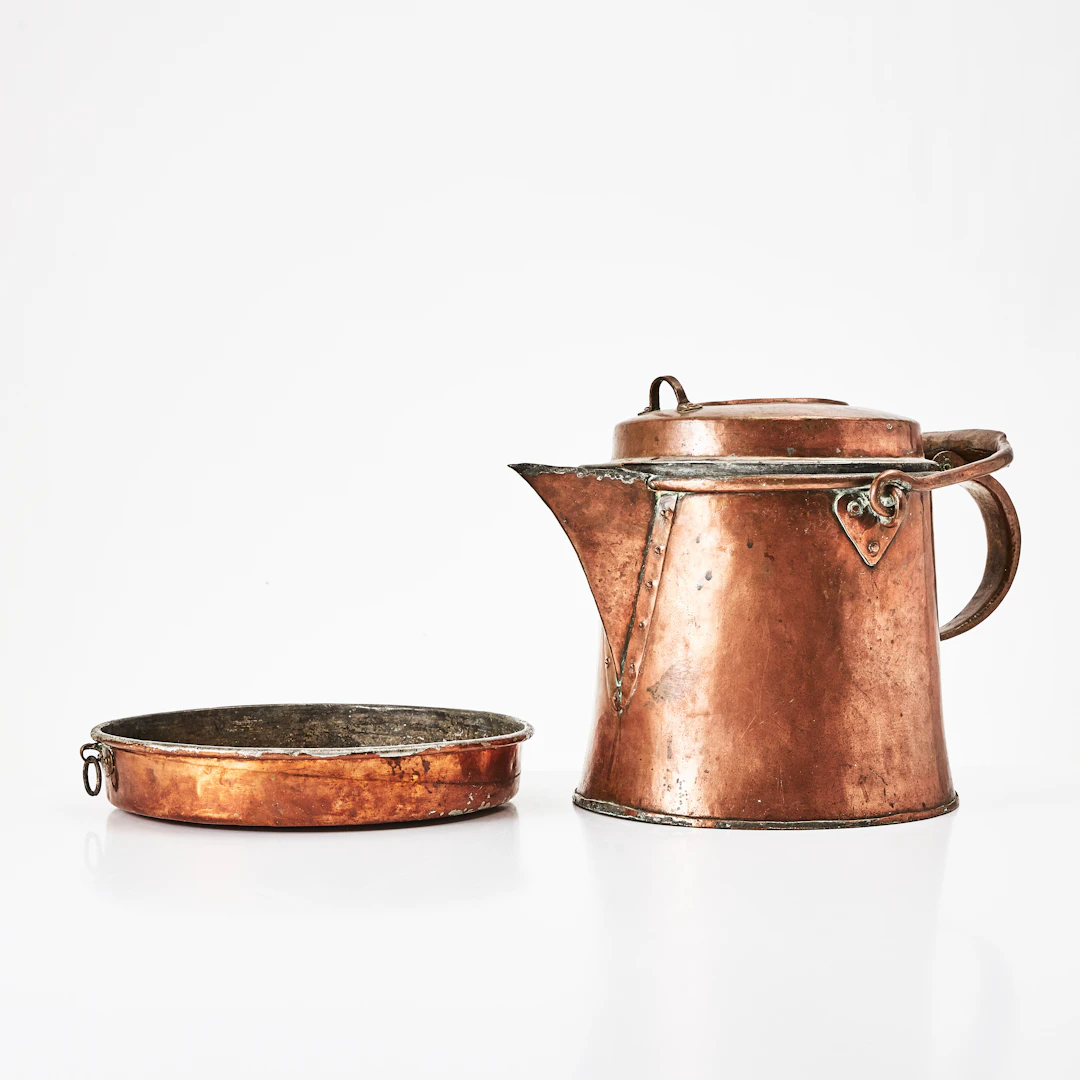 KANNA med lock och handtag, FORM, 17/1800-tal, förtennat koppar.