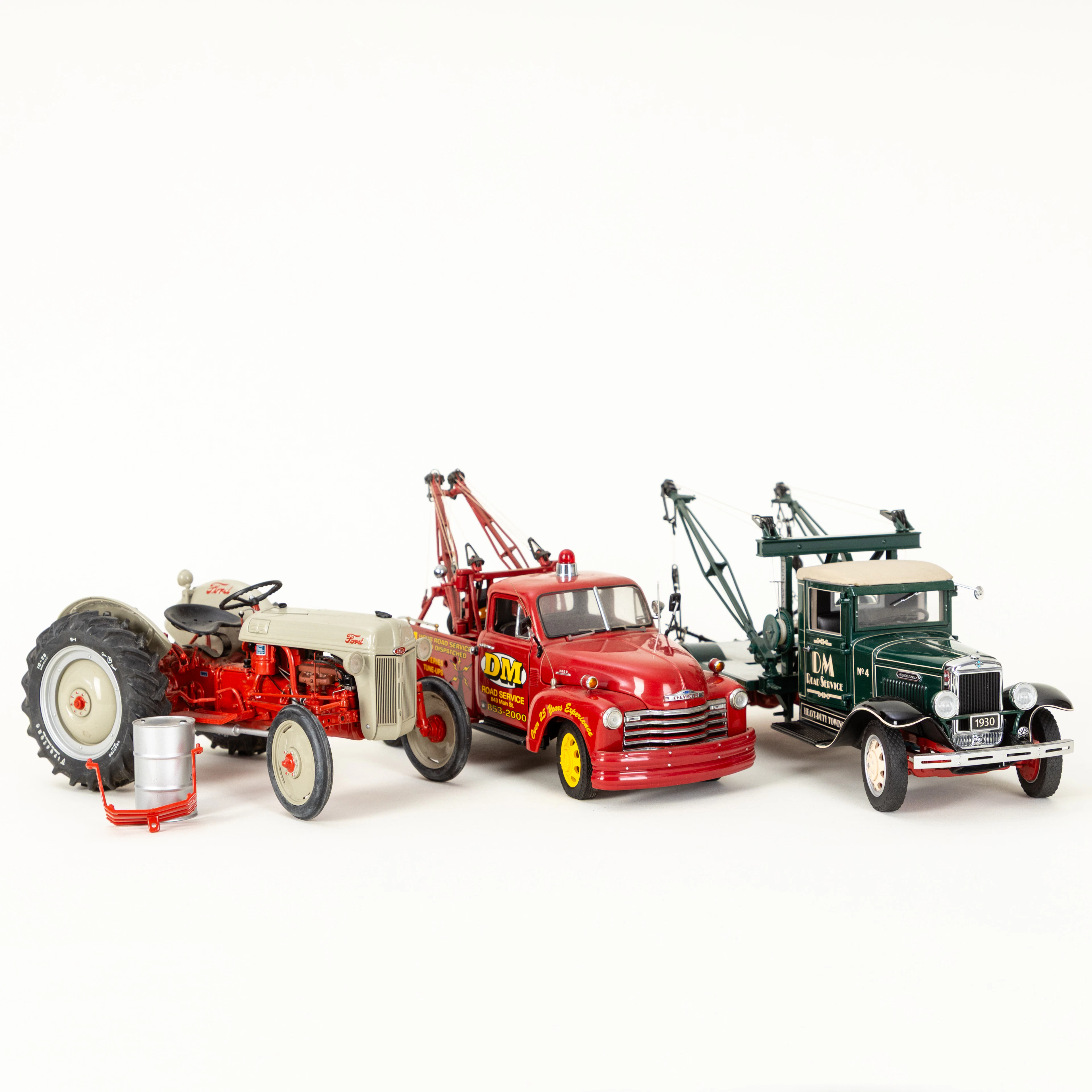 Danbury Mint Modellautos: Road Service, International Wrecker, Traktor