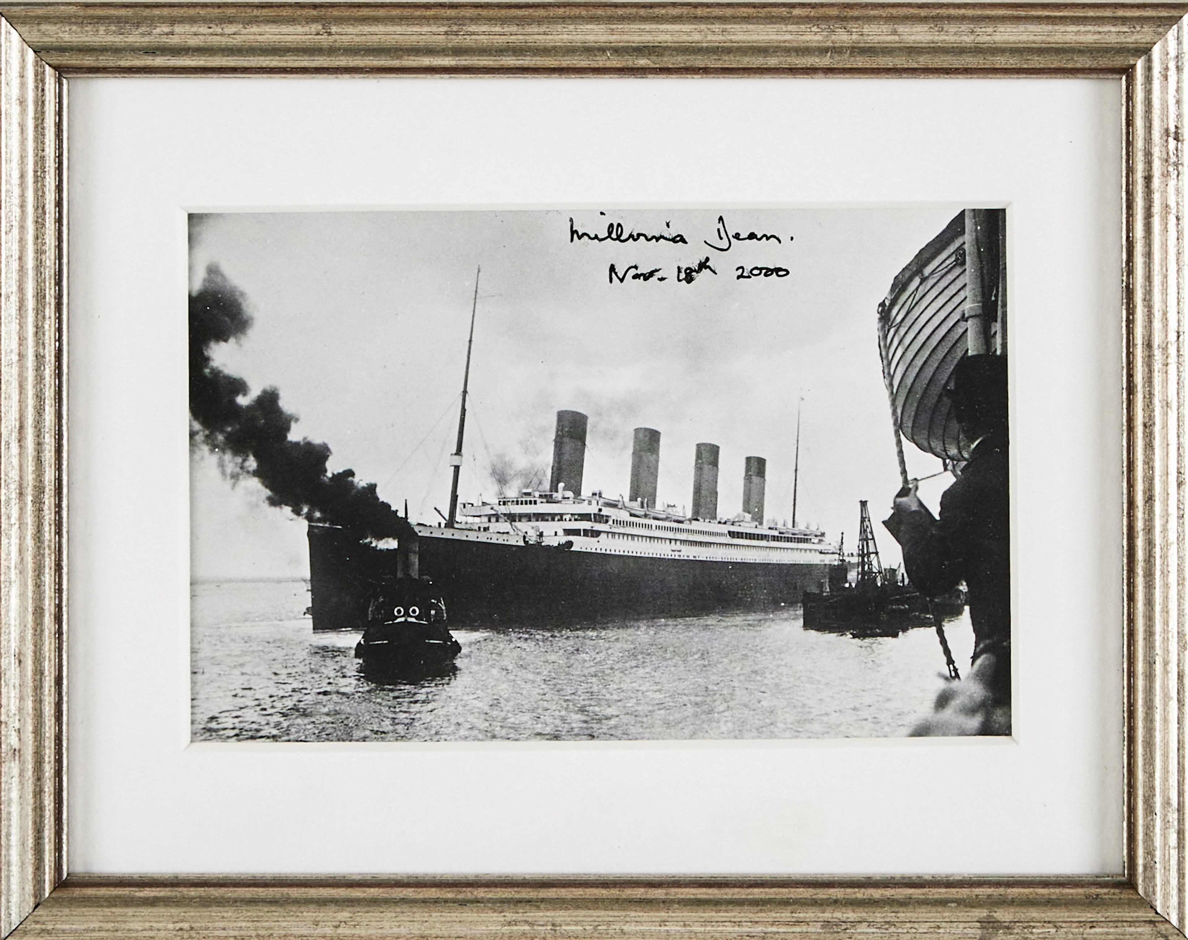 MILLVINA DEAN (1912-2009), autograf, överlevare från Titanic, signerat