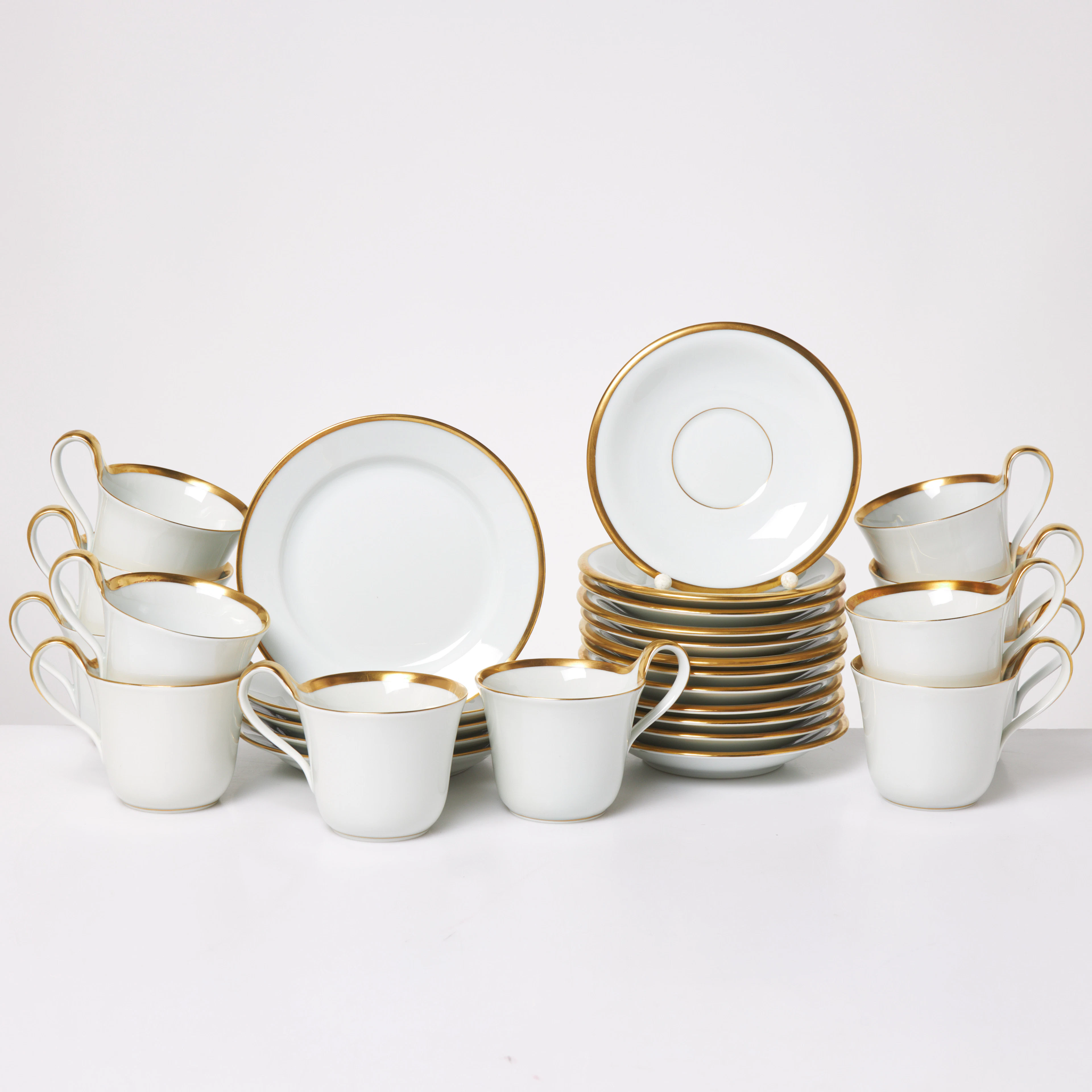 SIGVARD BERNADOTTE. Kaffeservis, 17 dlr, "Golden Sun", porslin, dekor