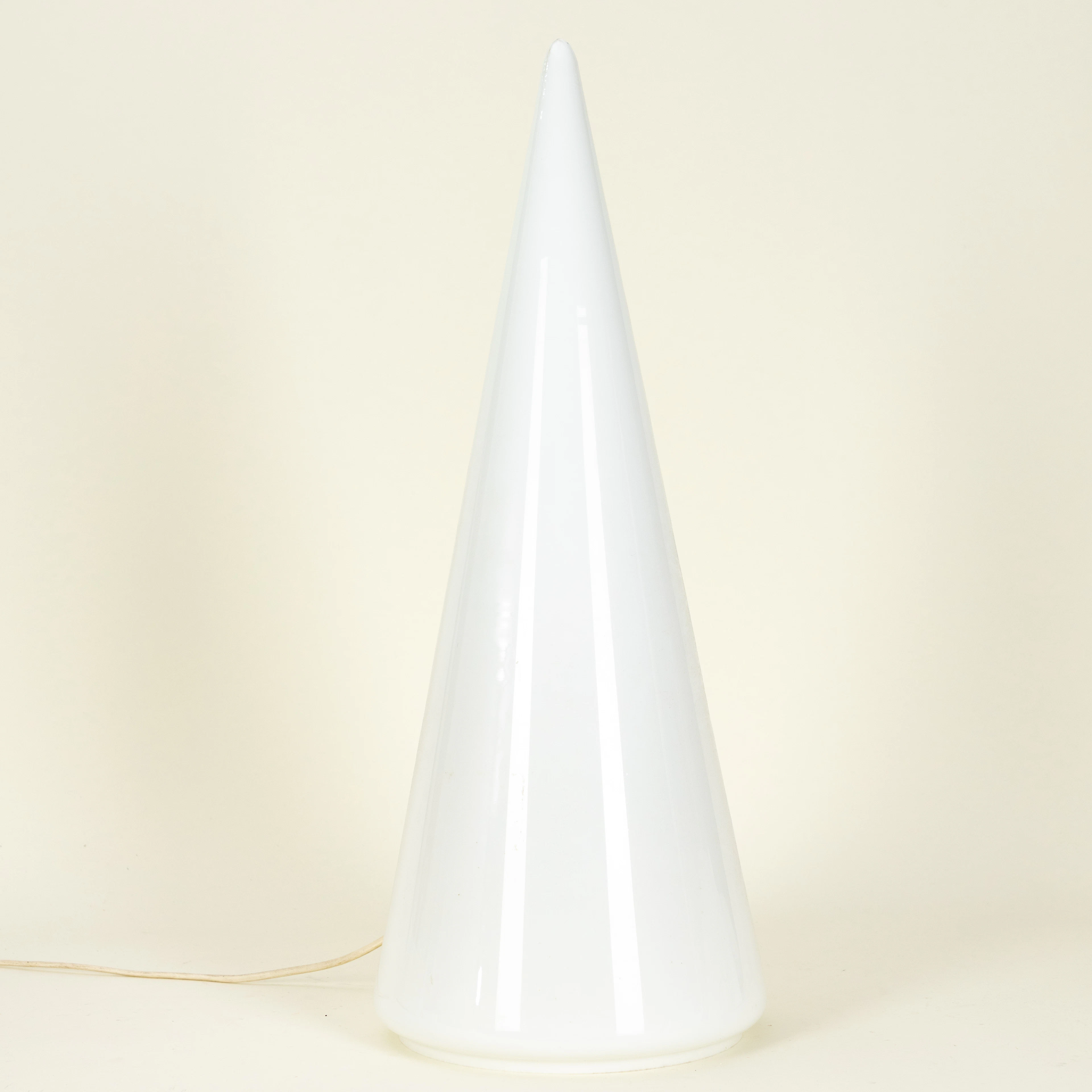 Kegelförmige Tischlampe von Vetri Murano, 1970er Jahre.