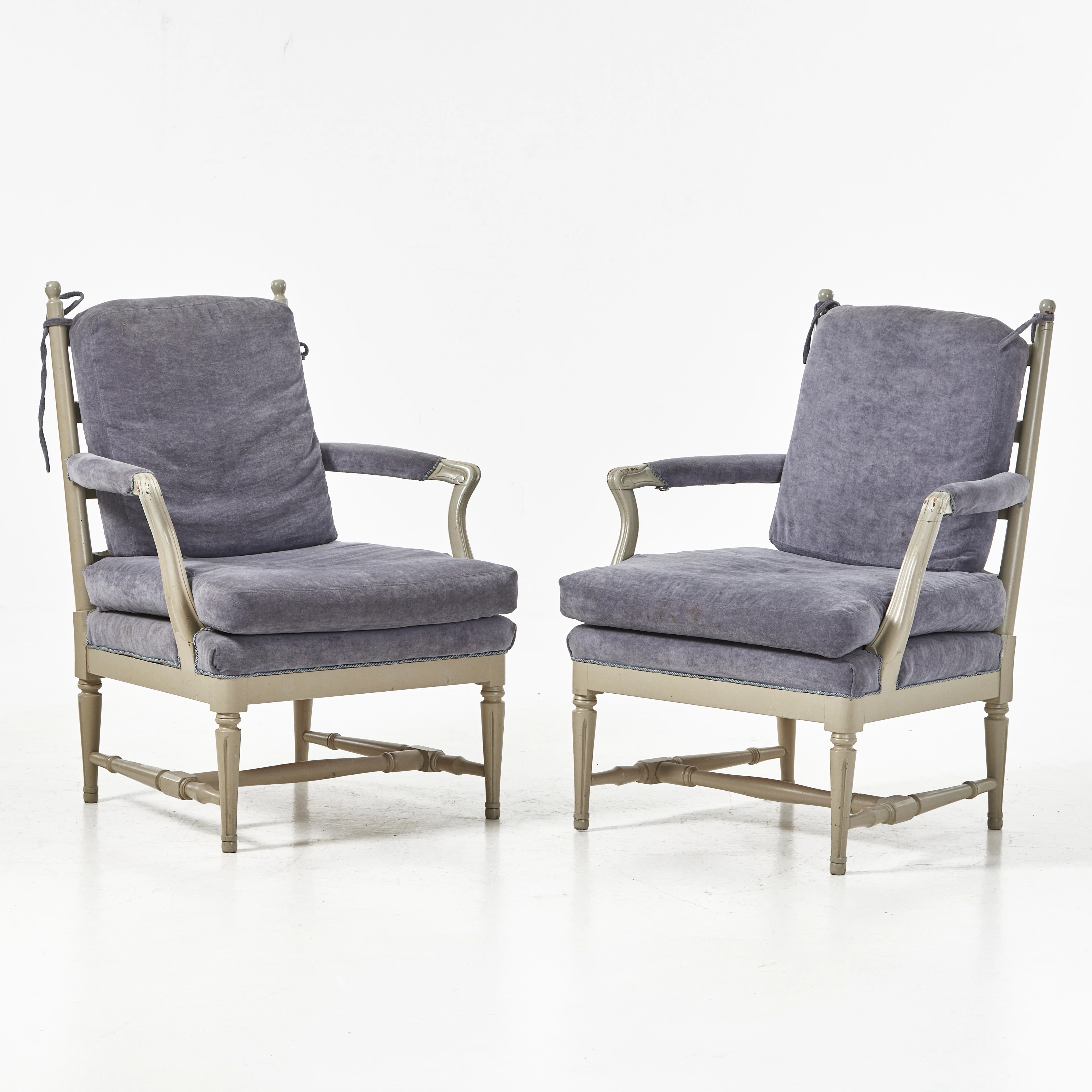 FÅTÖLJER, 1 par, gustaviansk stil, 1900-talets andra häflt, sk. gripsholmsfåtölj