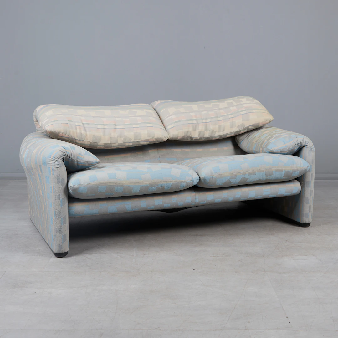 VICO MAGISTRETTI. Cassina. Zweisitzer / Couch, Modell 'Maralunga'