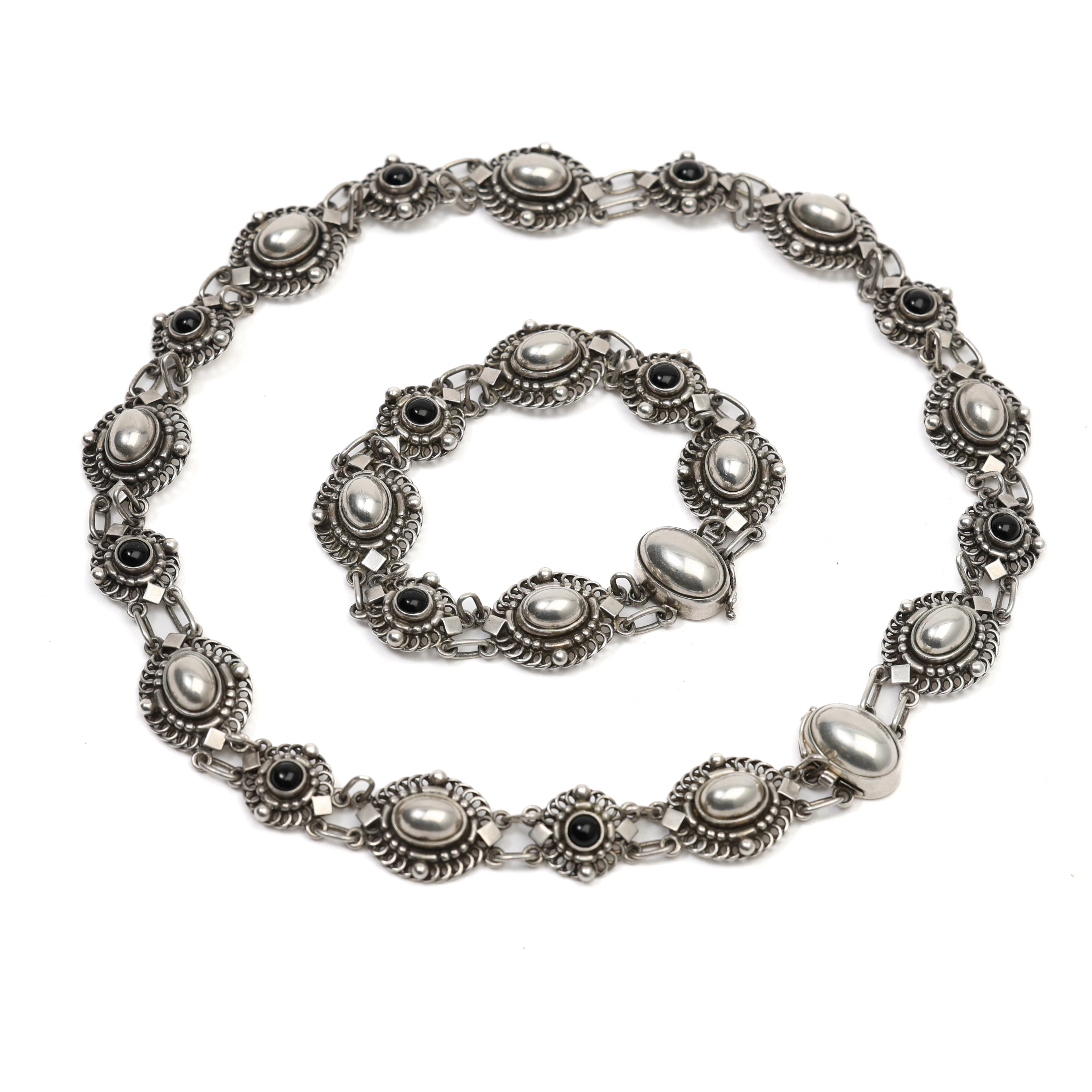 GEORG JENSEN, collier och armband, sterlingsilver, onyx, dessin nr