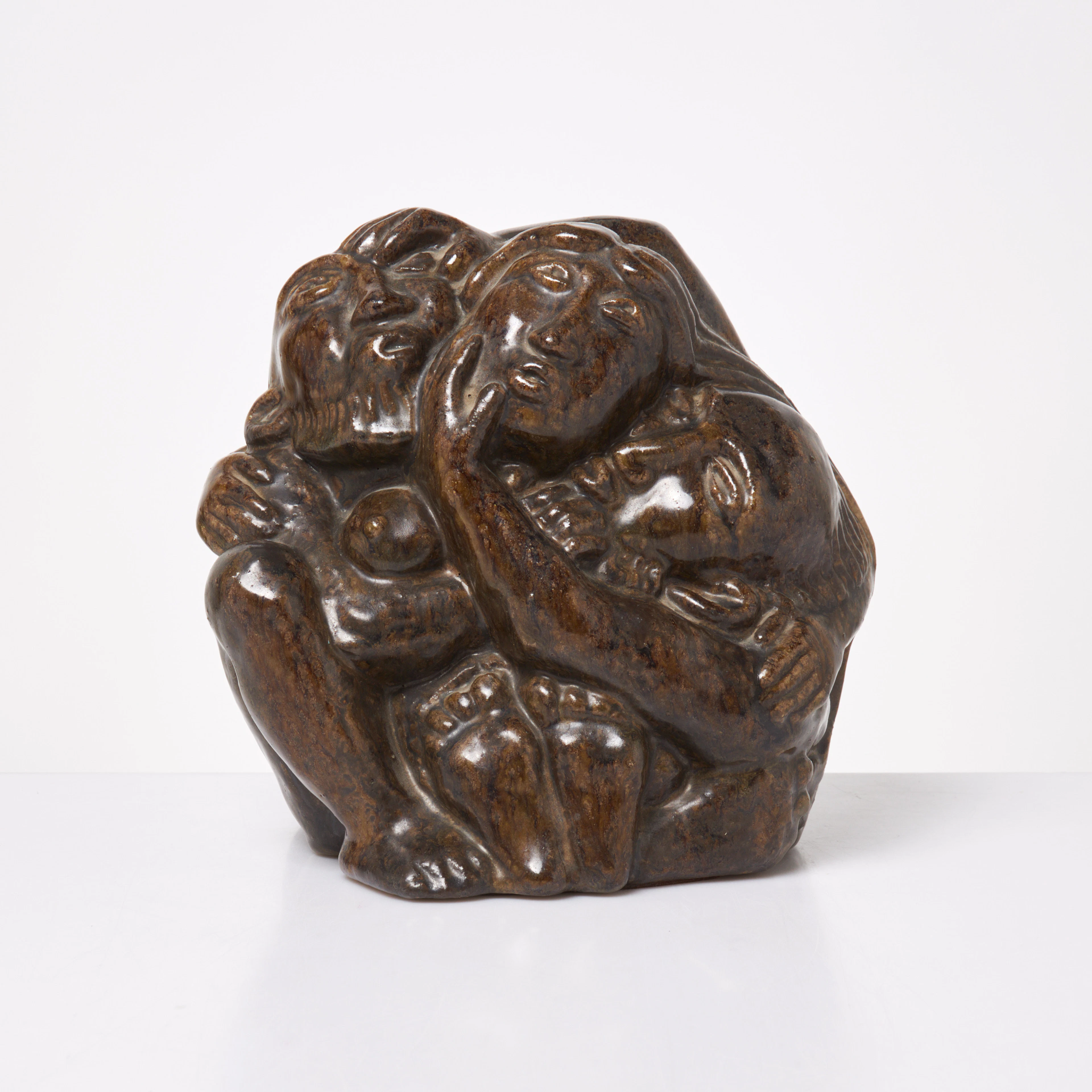 ÅKE HOLM. Skulptur, "Susanna och gubbarna", stengods, signerad Å. Holm.