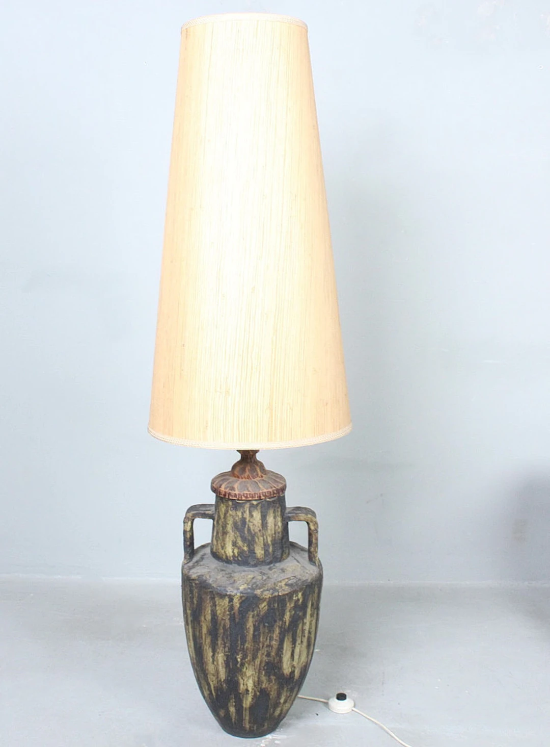 Stehlampe, Keramik der 1970er.